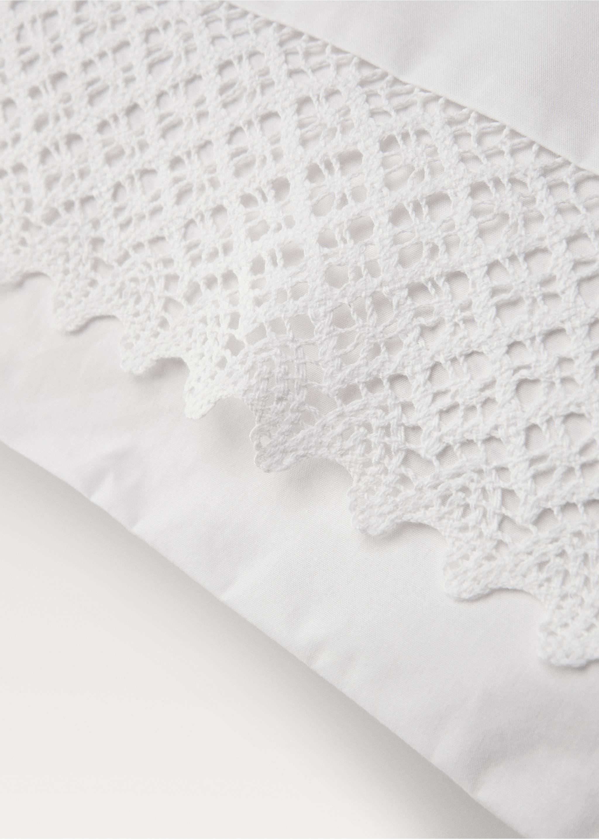 Two pillowcases with lace detail 50x75 cm - Details of the article 2, White. Ref: 17071276-00.