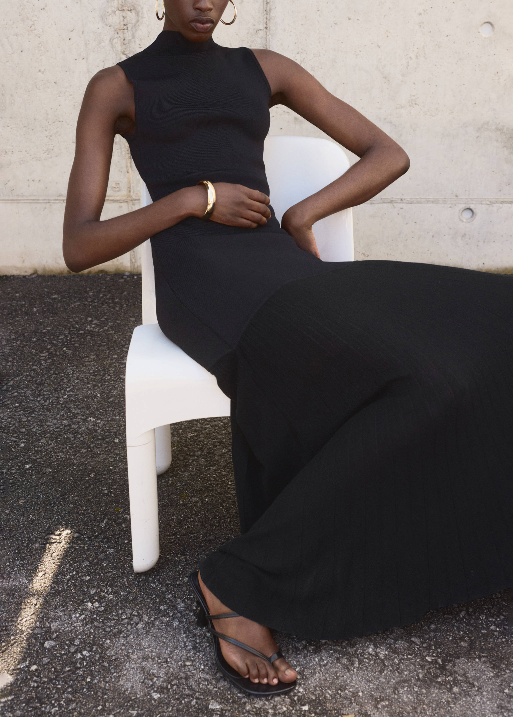 Combined dress with perkins collar - Details of the article 6