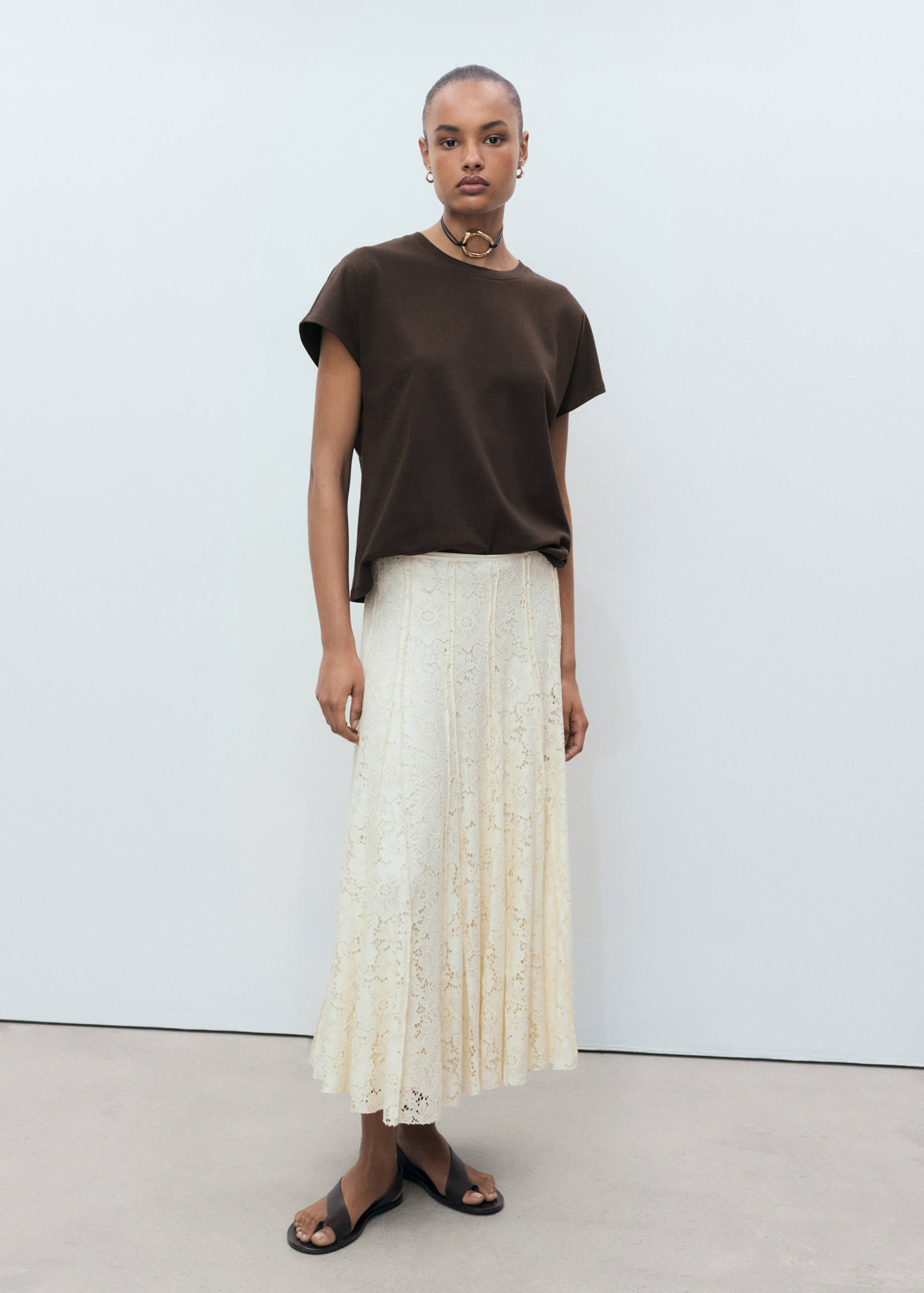 Rounded neck cotton t-shirt - General plane