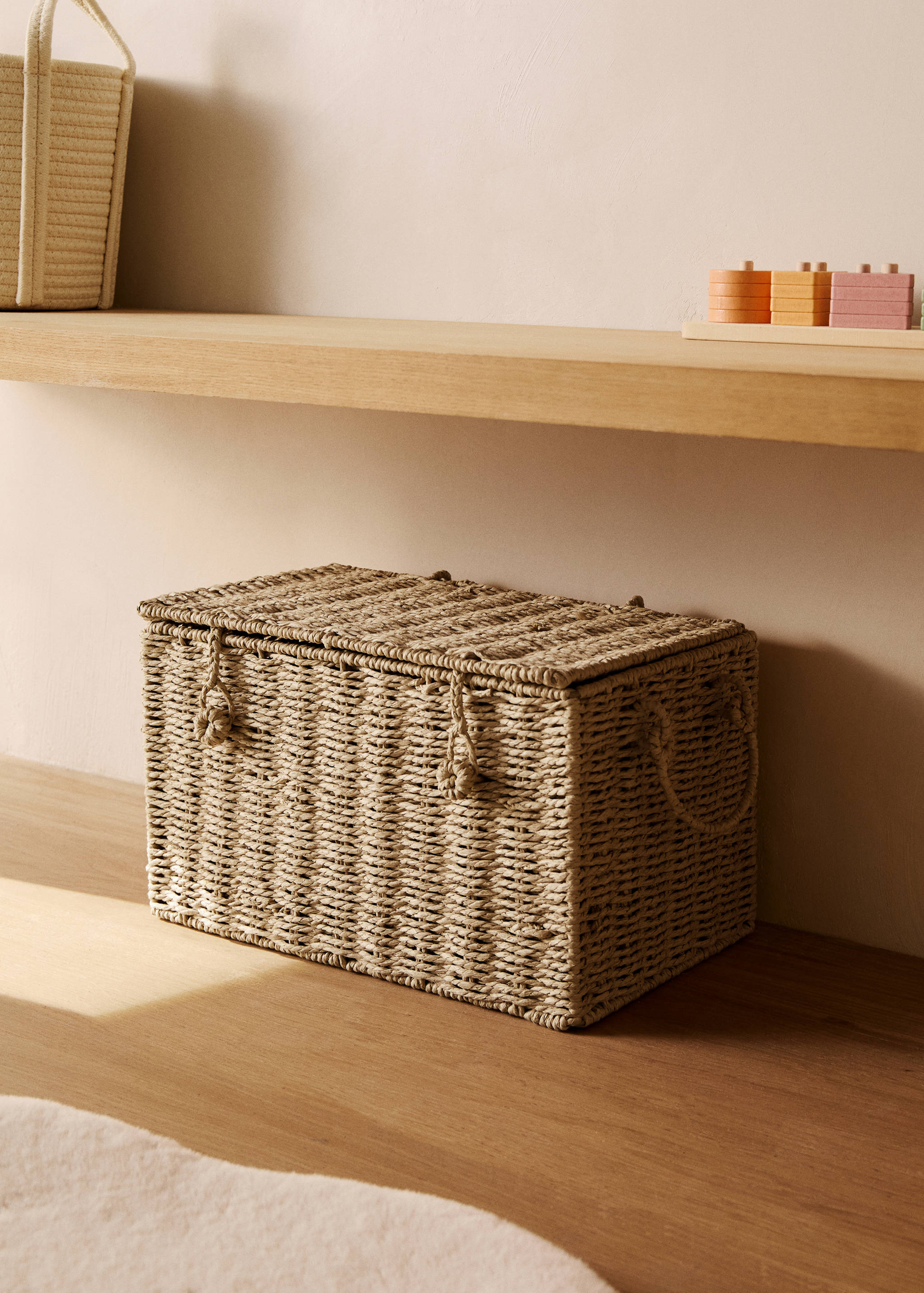 Children's paper trunk basket - General plane