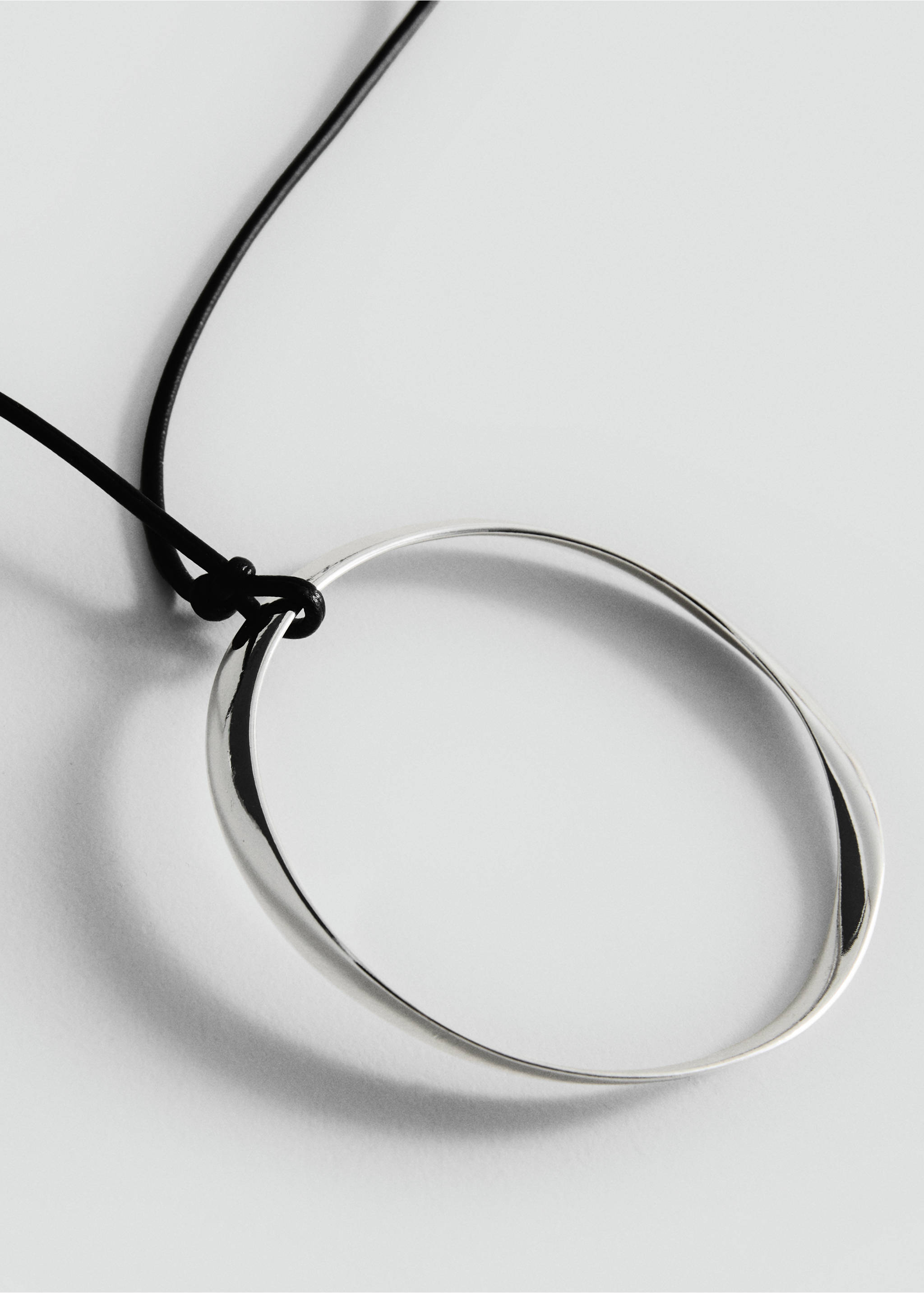 Collier pendentif anneau - Plan moyen, Argent. Ref: 17071288-00.