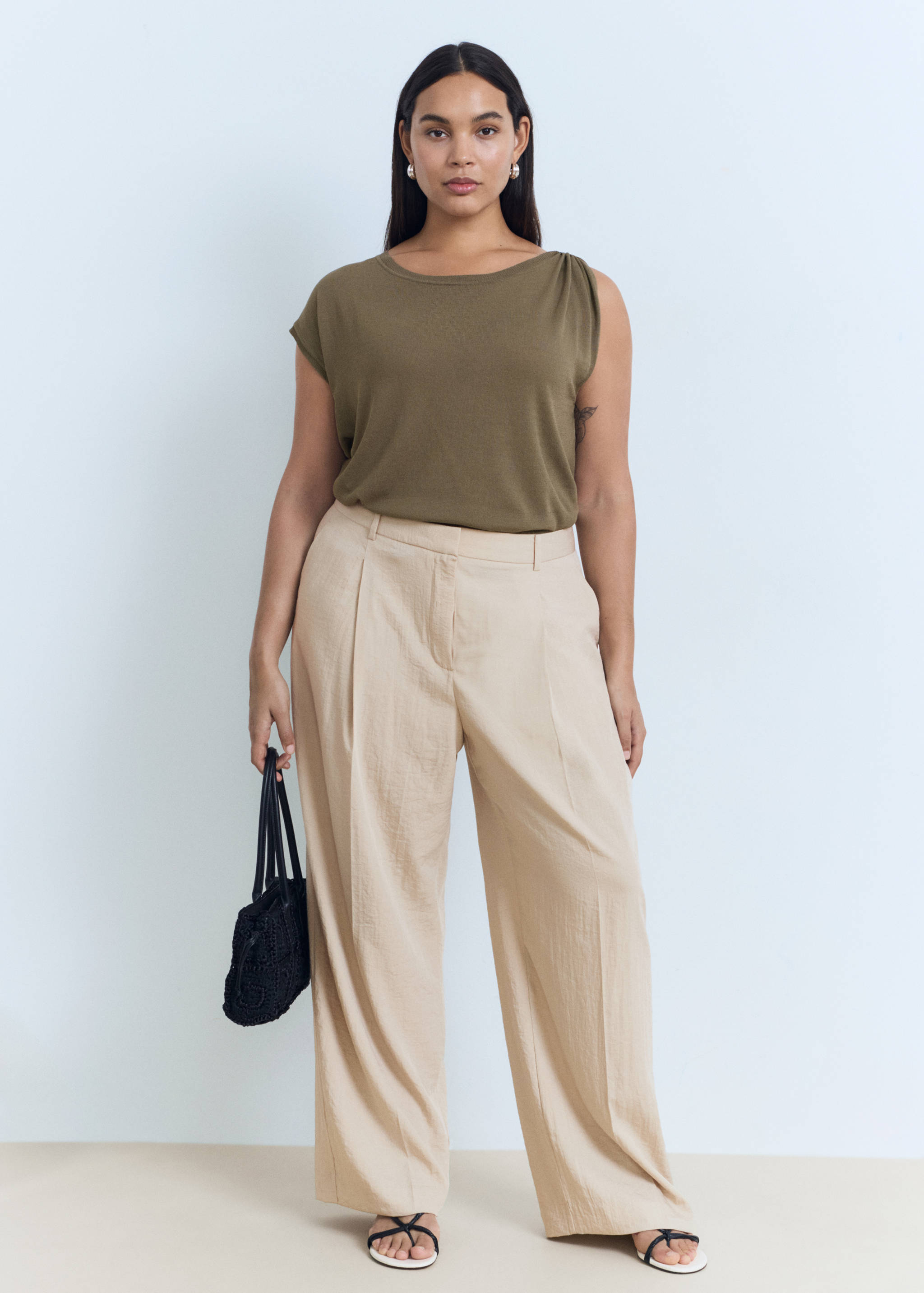 Wide leg pleated pants - Details of the article 3