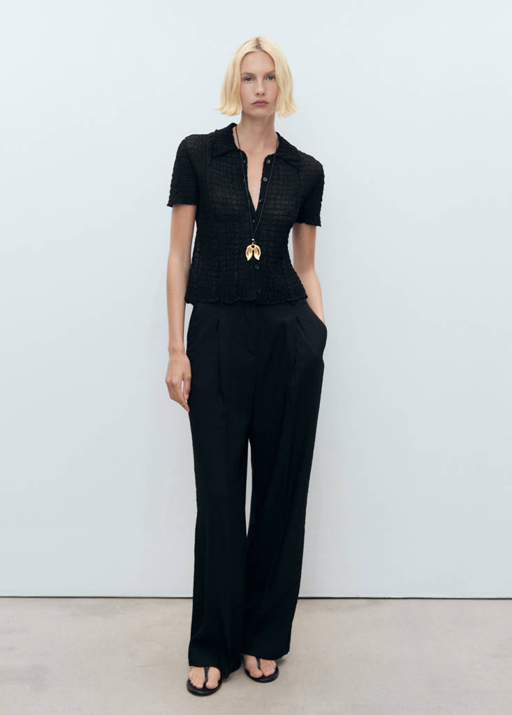 Wide leg pleated trousers — Black