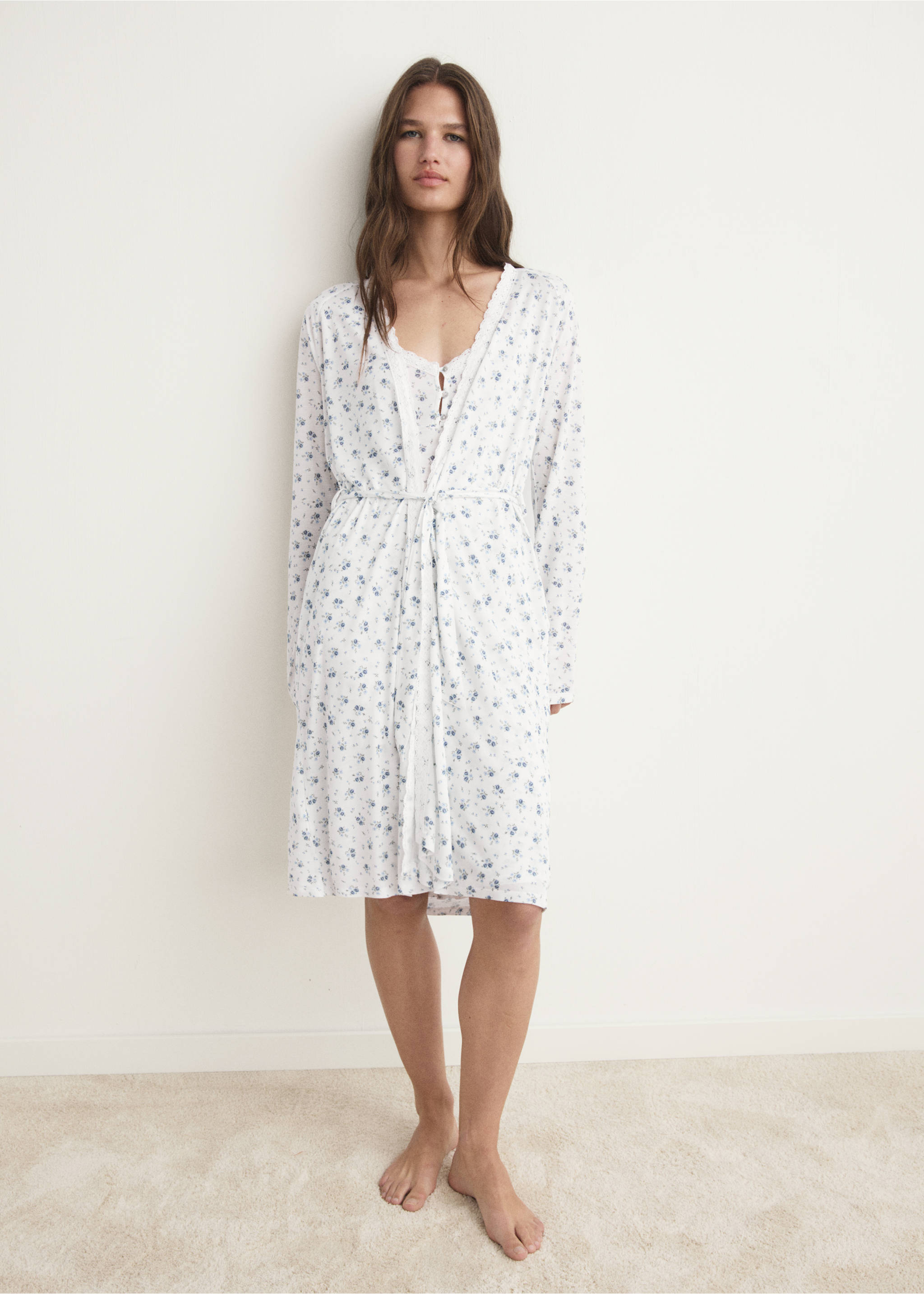 Floral-print dressing gown with lace trim - General plane, White. Ref: 17071524-00.