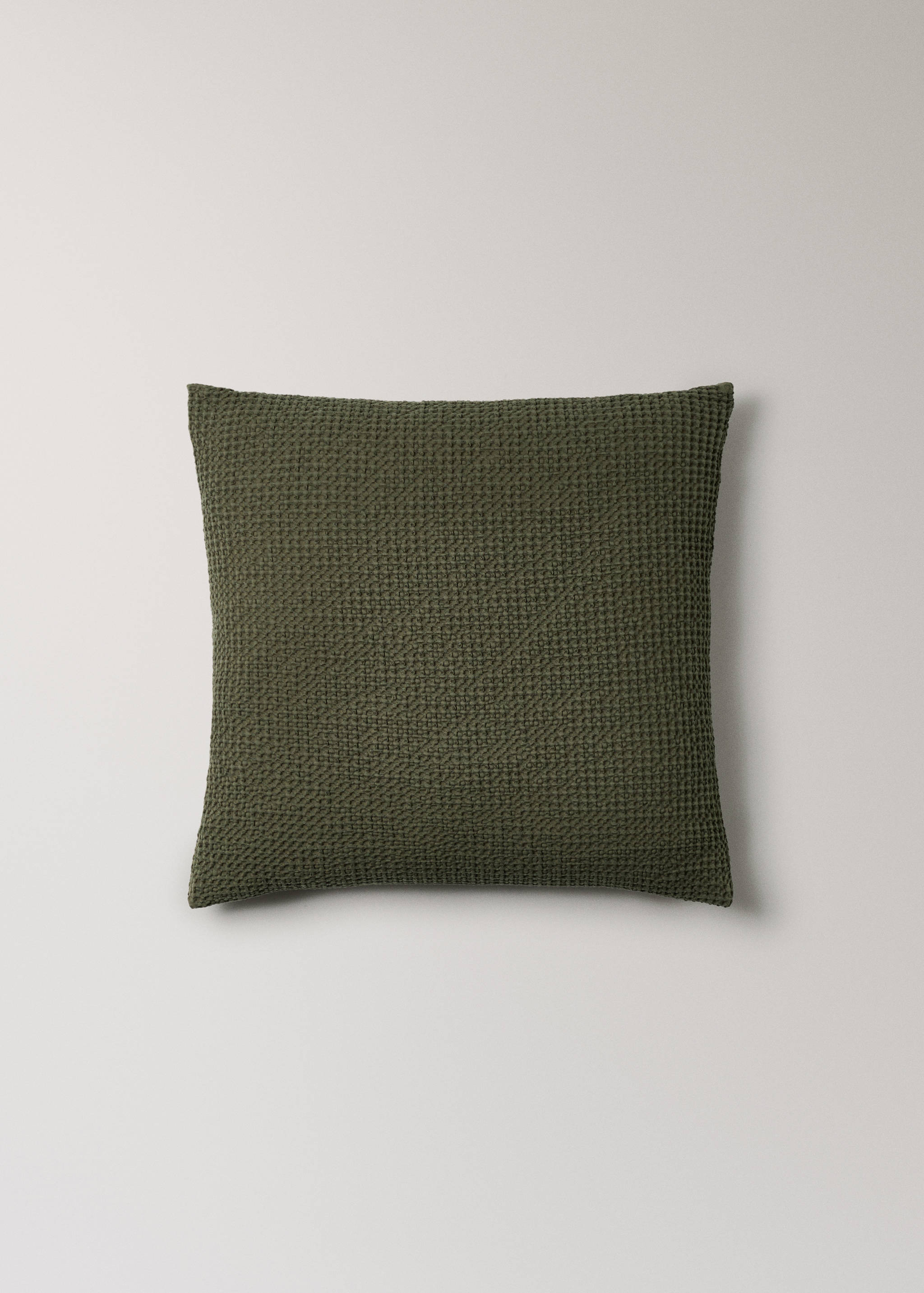 Capa de almofada decorativa de gaze de algodão garment-dyed com textura waffle 50x50 cm - Artigo sem modelo