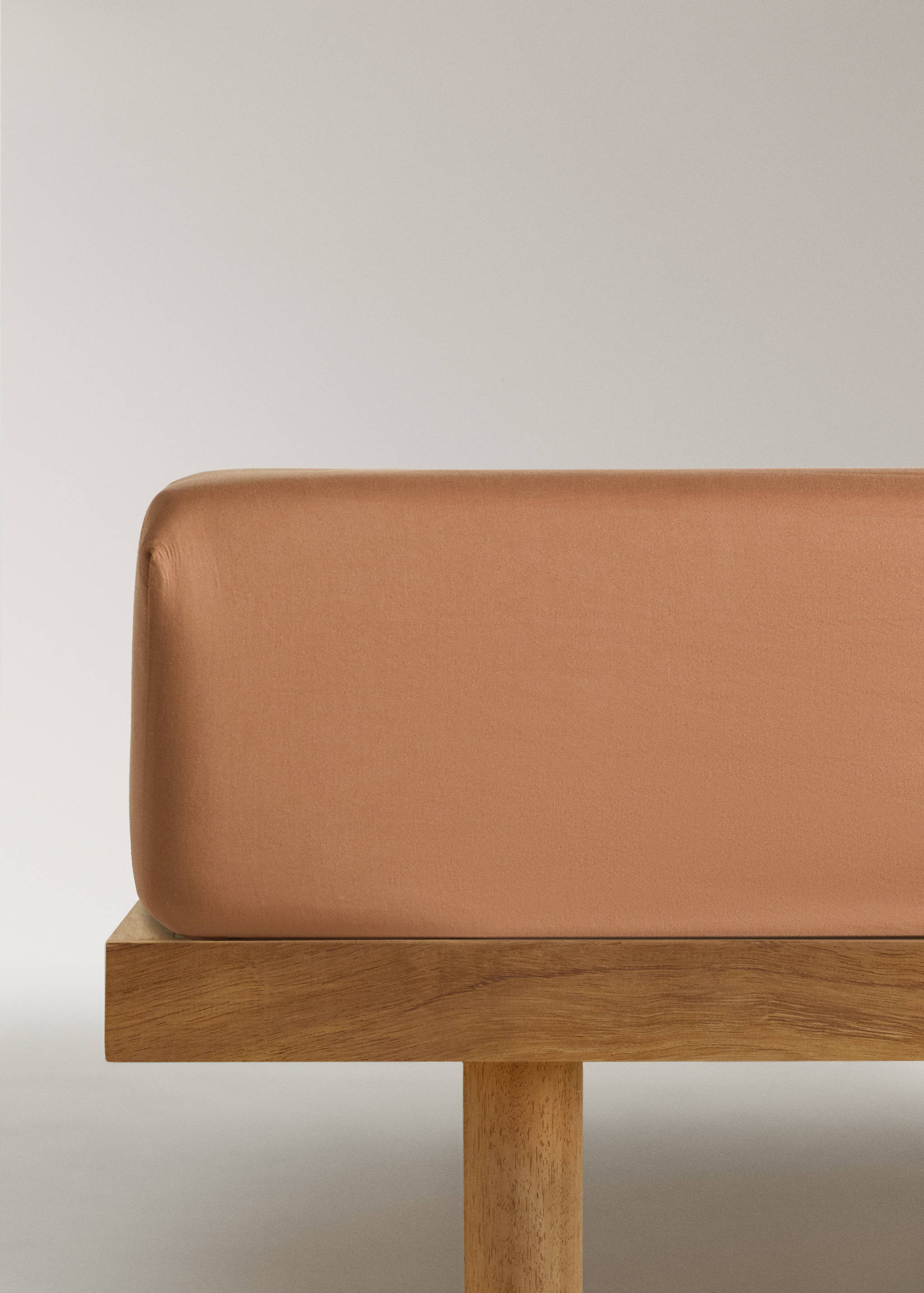 Washed cotton satin fitted sheet King bed - Article without model