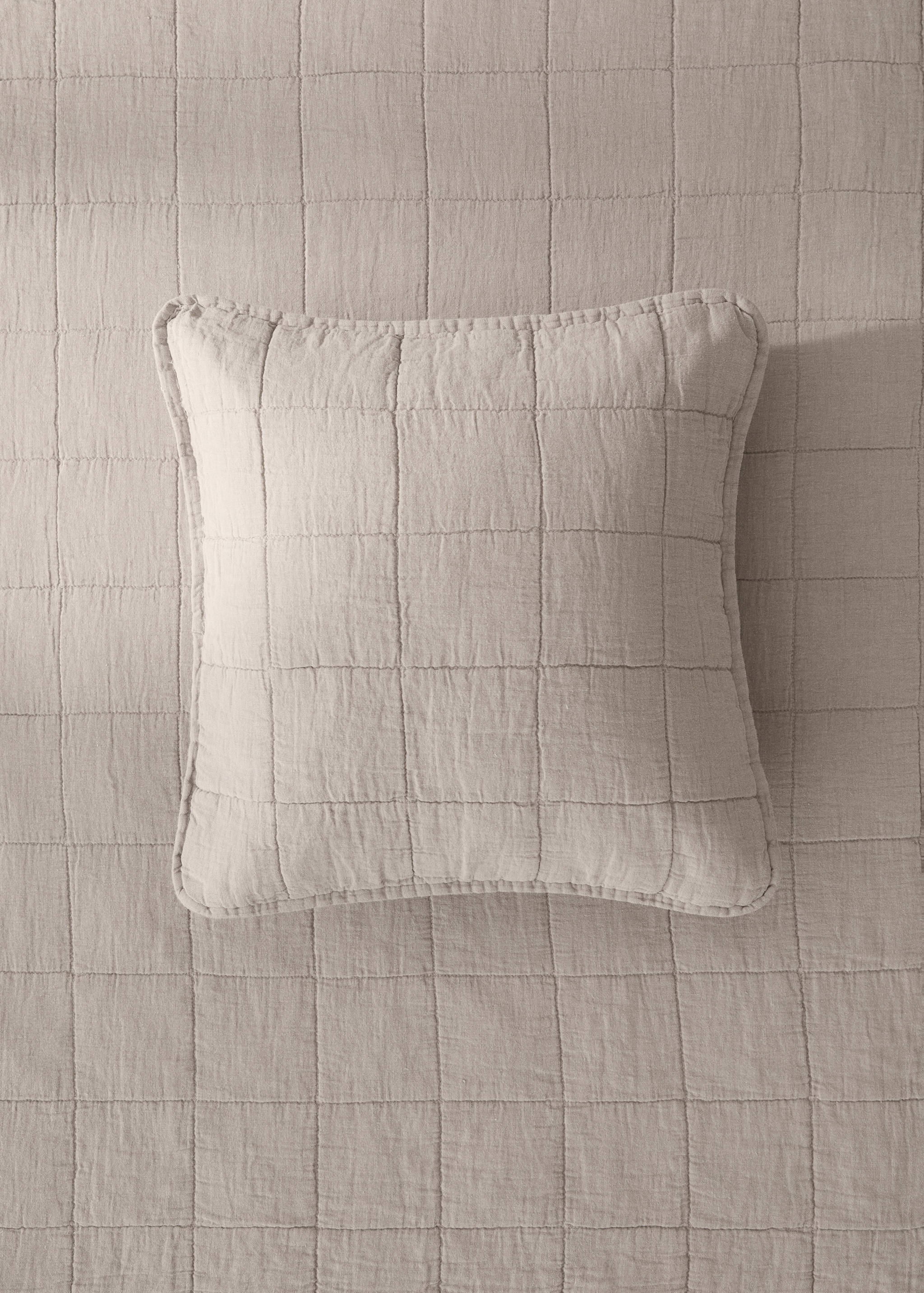 Linen-cotton garment-dyed children's bed cushion cover, 40x40 cm - General plane