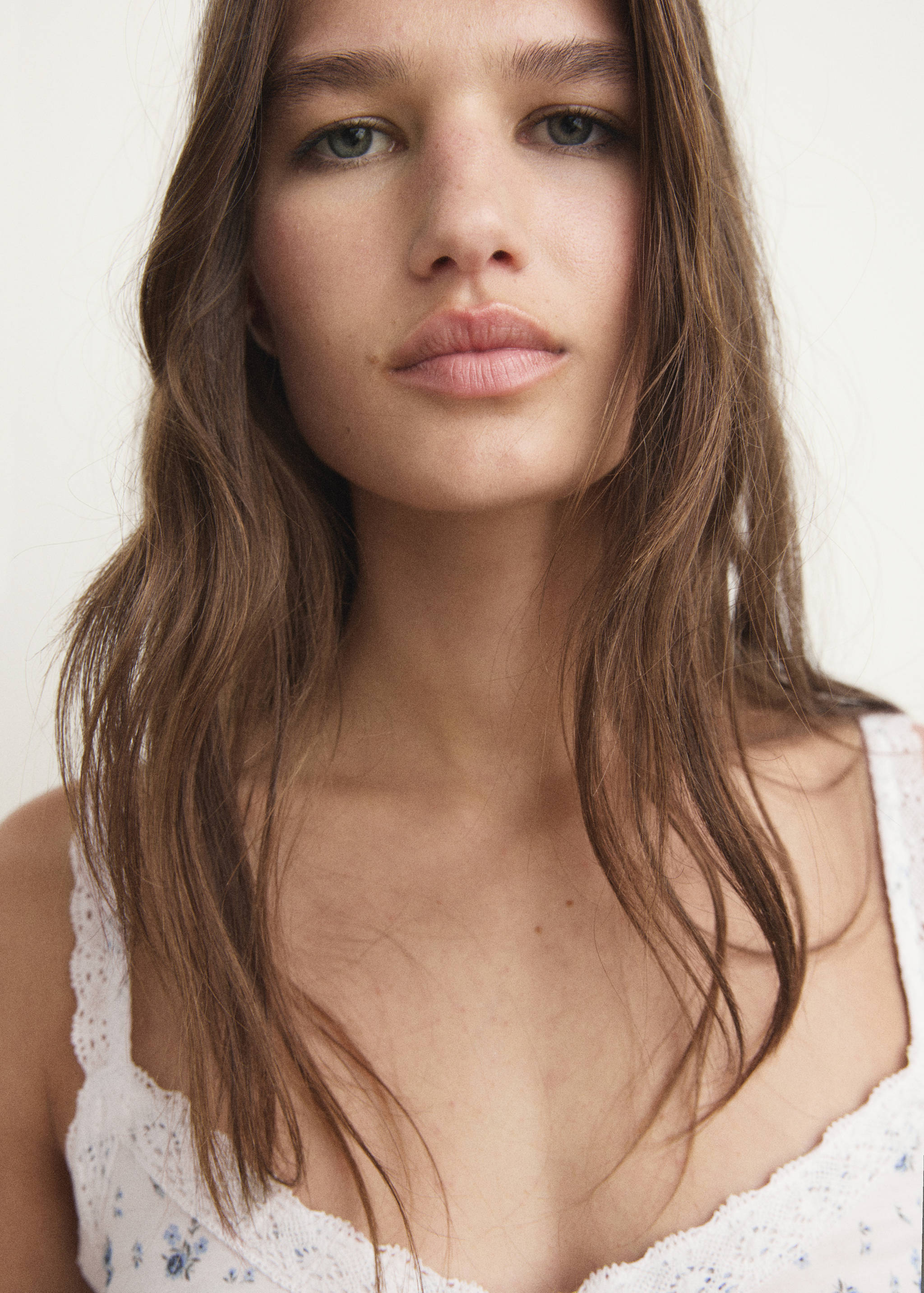 เสื้อชุดนอนลูกไม้ลายดอกไม้ - รายละเอียดของสินค้า 1