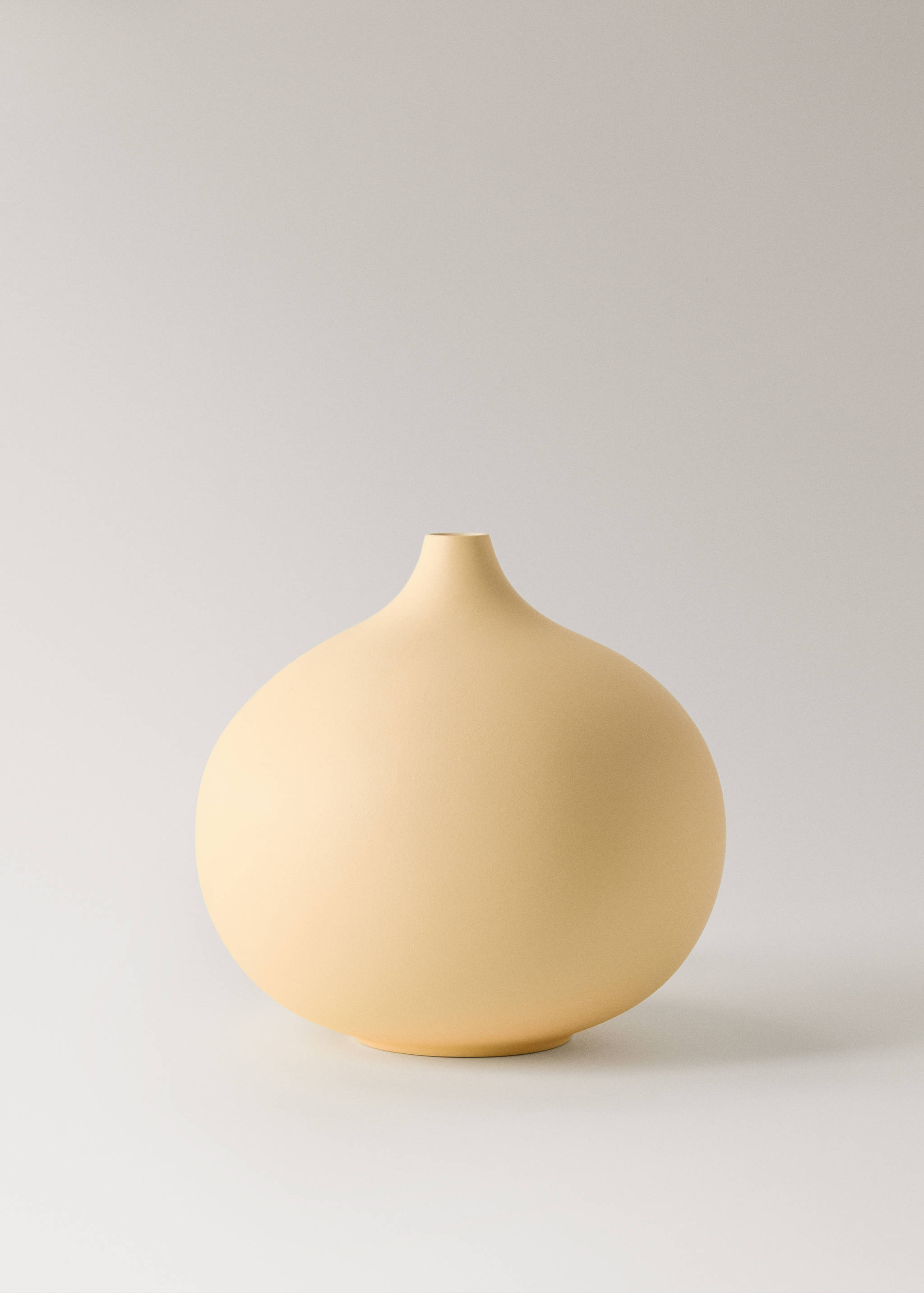 Medium round stoneware jar - Article without model