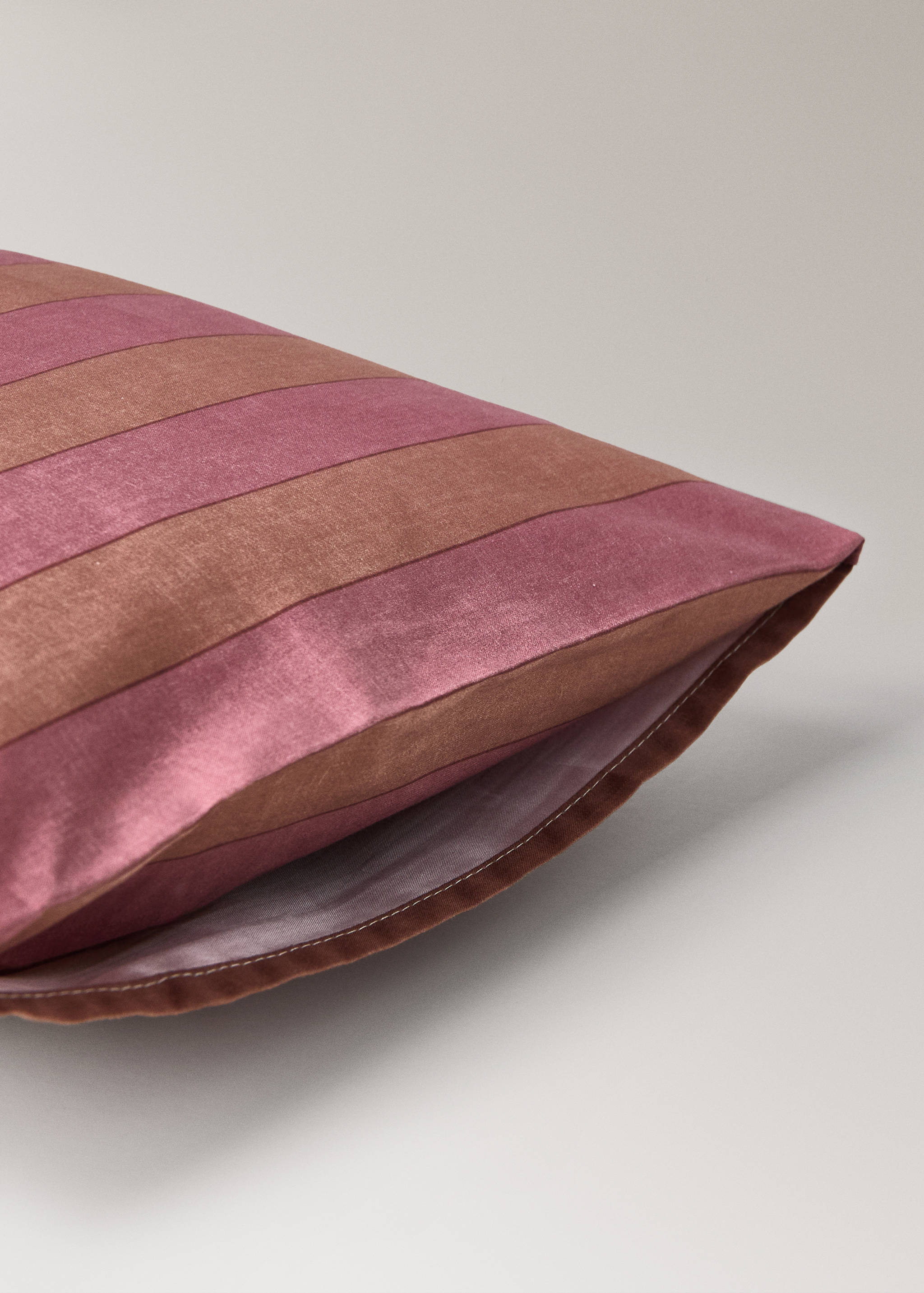 Randigt kuddfodral för barn i bomull 30x50cm - Detaljer om artikeln 2