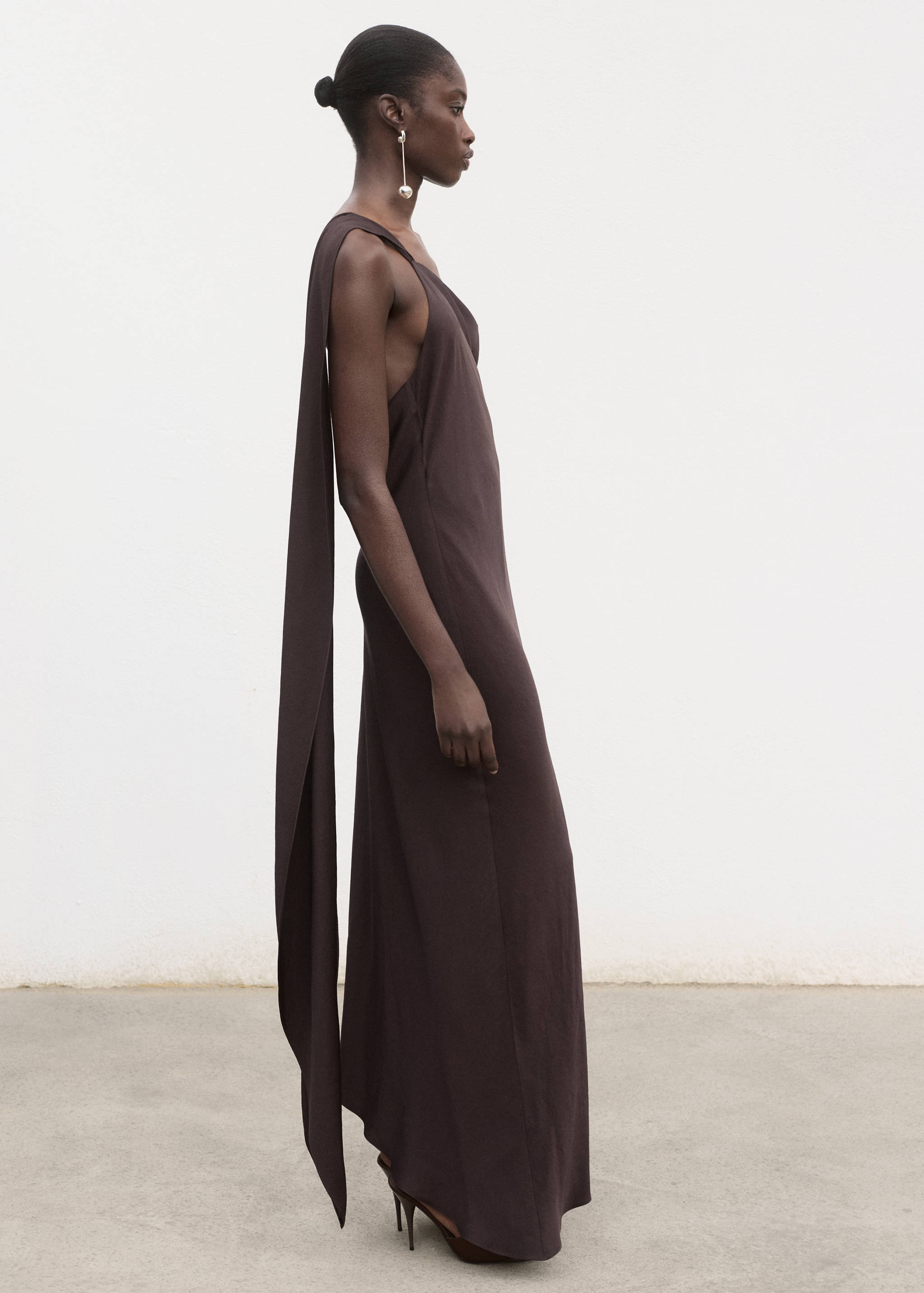 Asymmetrical satin dress - Details of the article 2