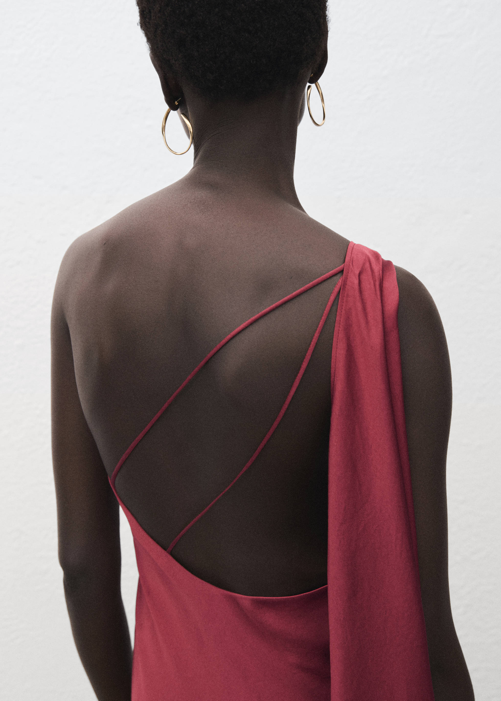 Robe satinée asymétrique - Détail de l'article 6