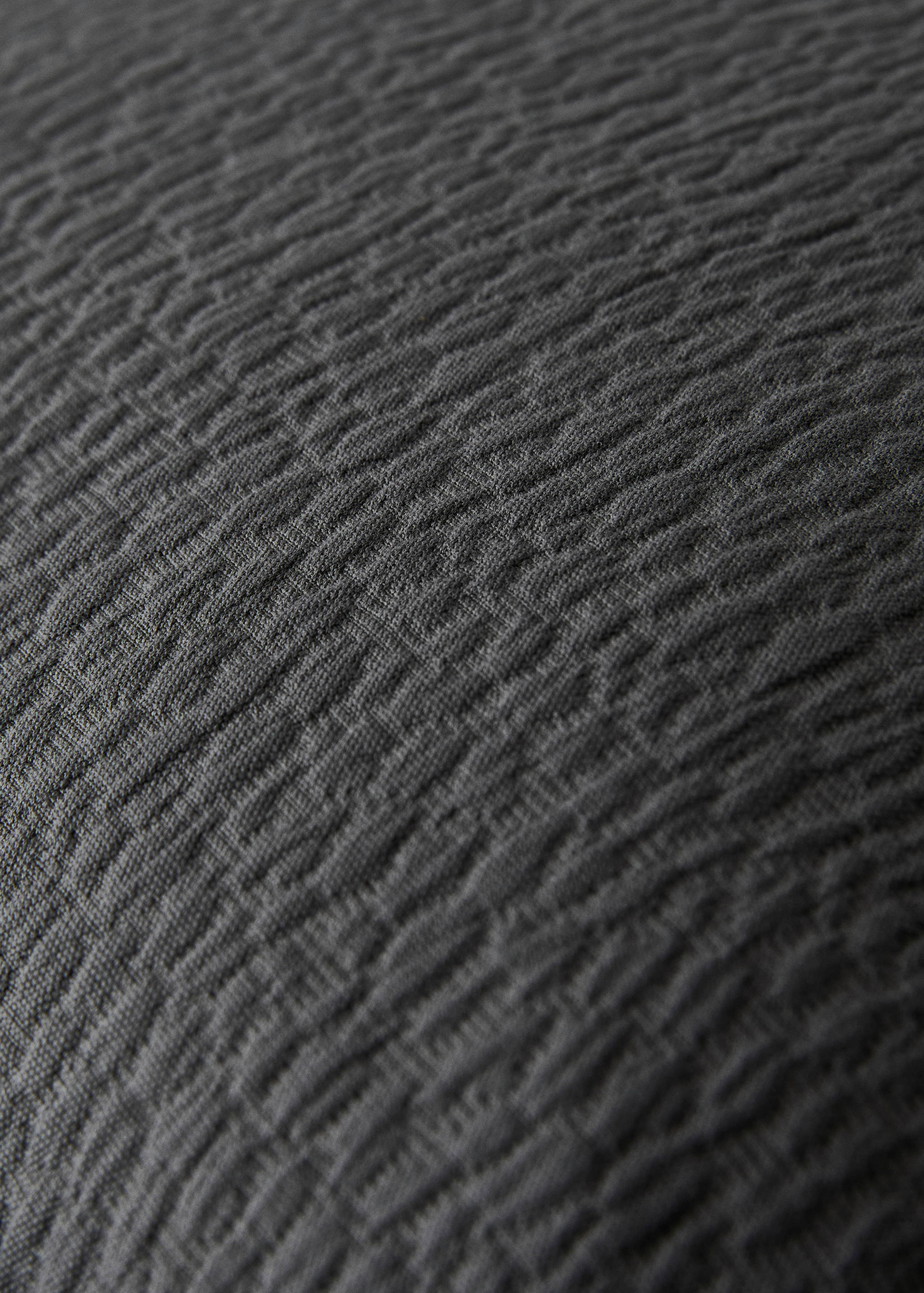 Garment-dyed cotton textured cushion cover 50x50 cm - Details of the article 4