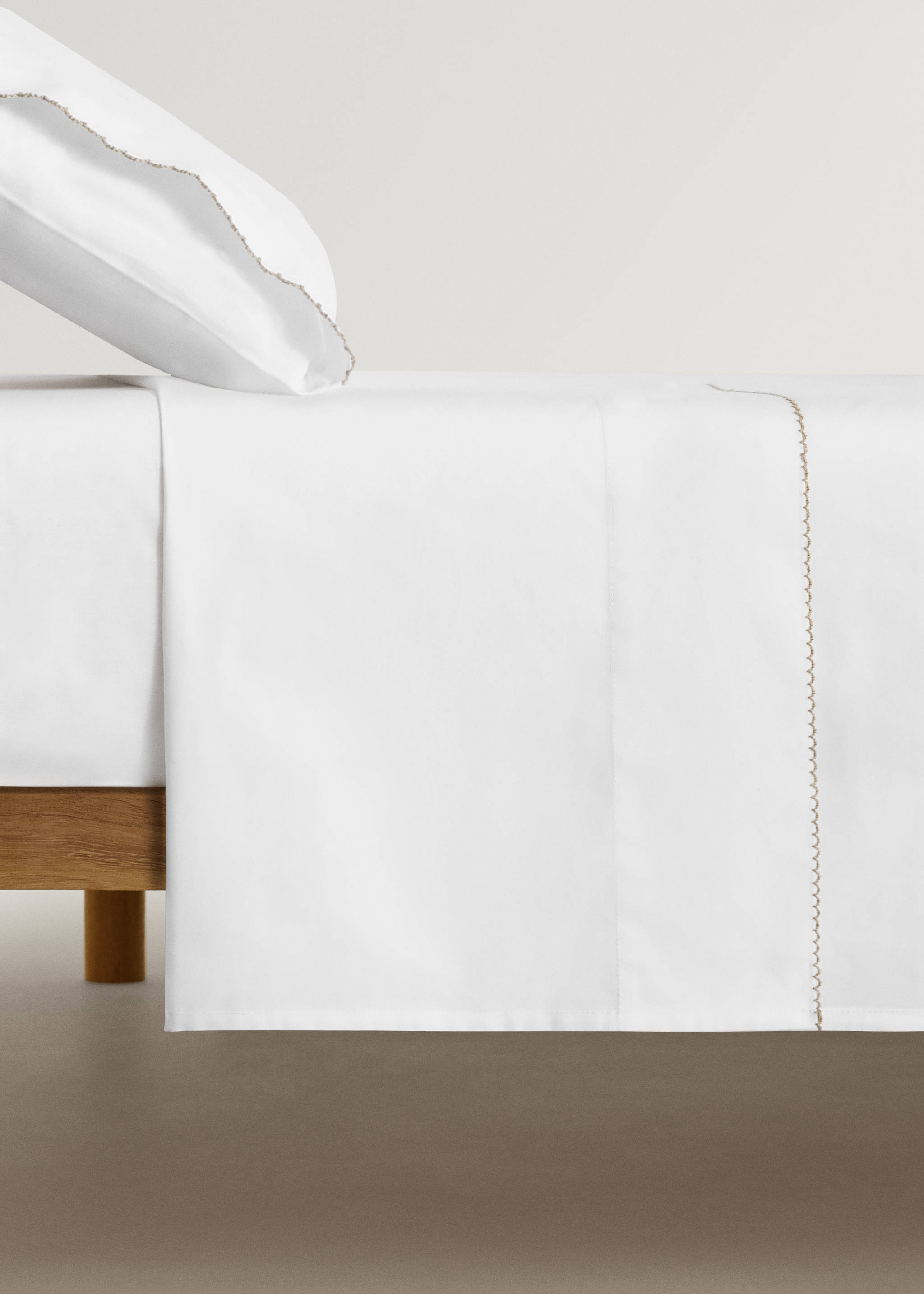 Set of percale cotton top and pillow with picueta detail for mini-cot - Article without model