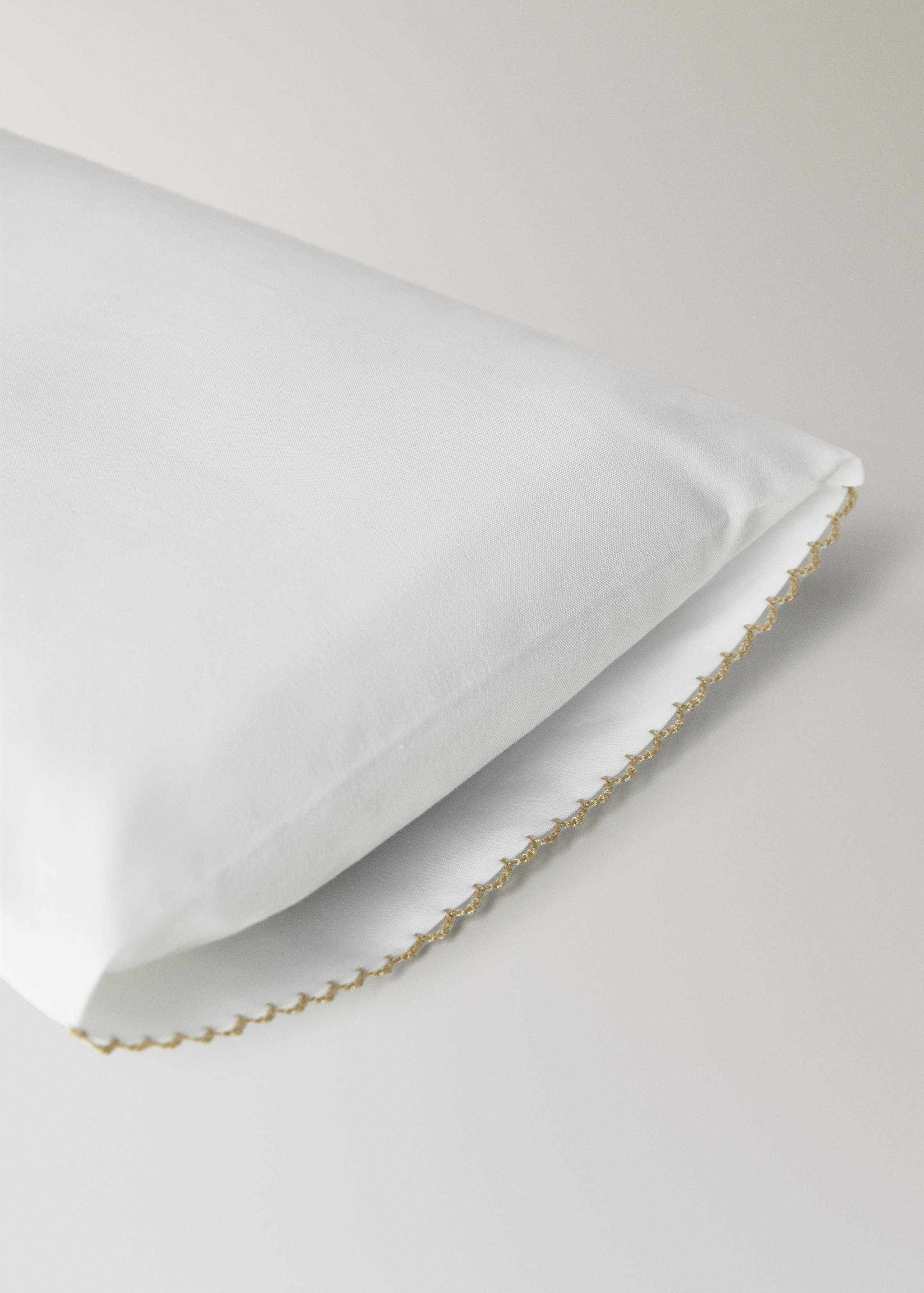 Set of percale cotton top and pillow with picueta detail for mini-cot - Details of the article 3