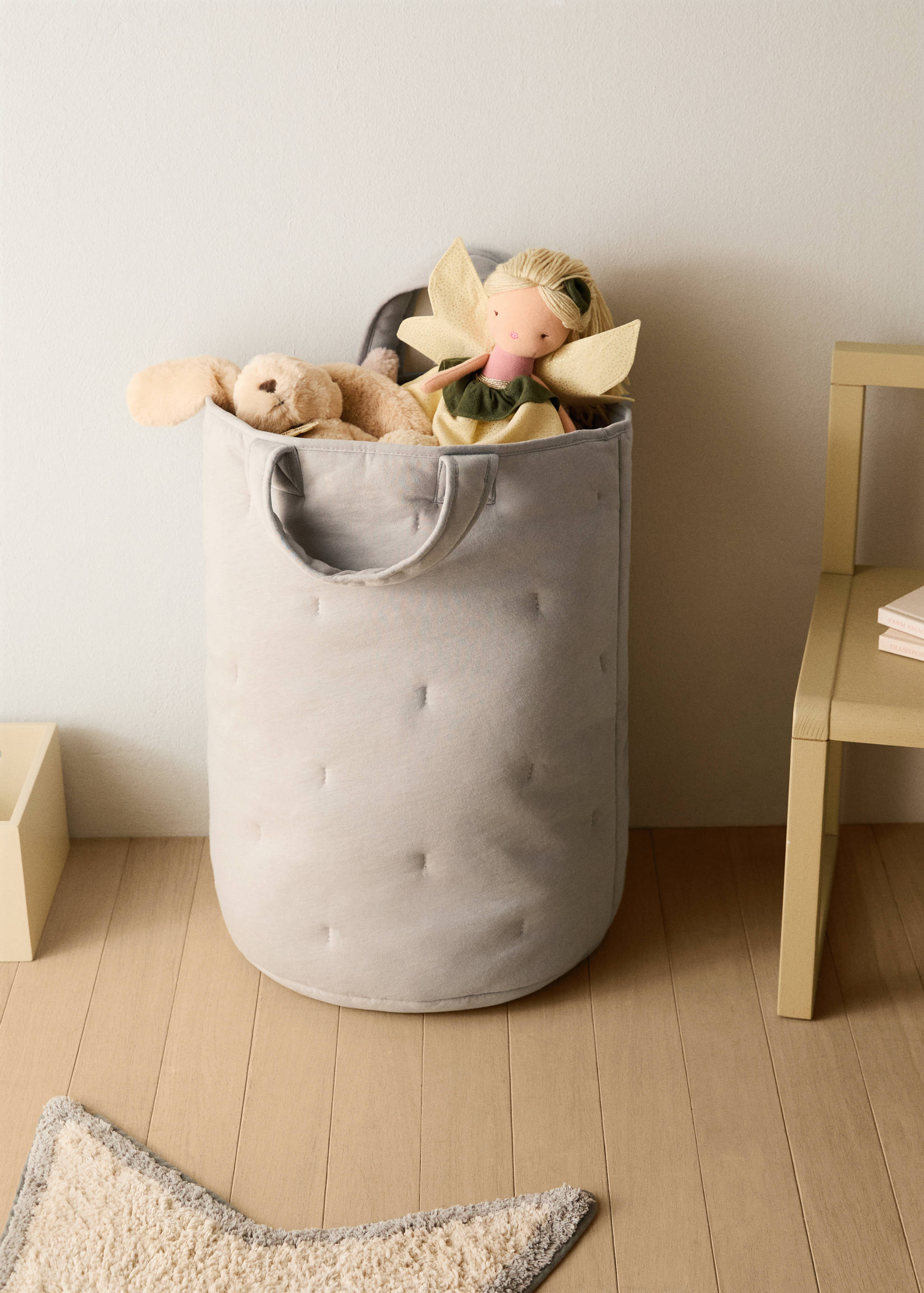 Large quilted cotton basket - General plane