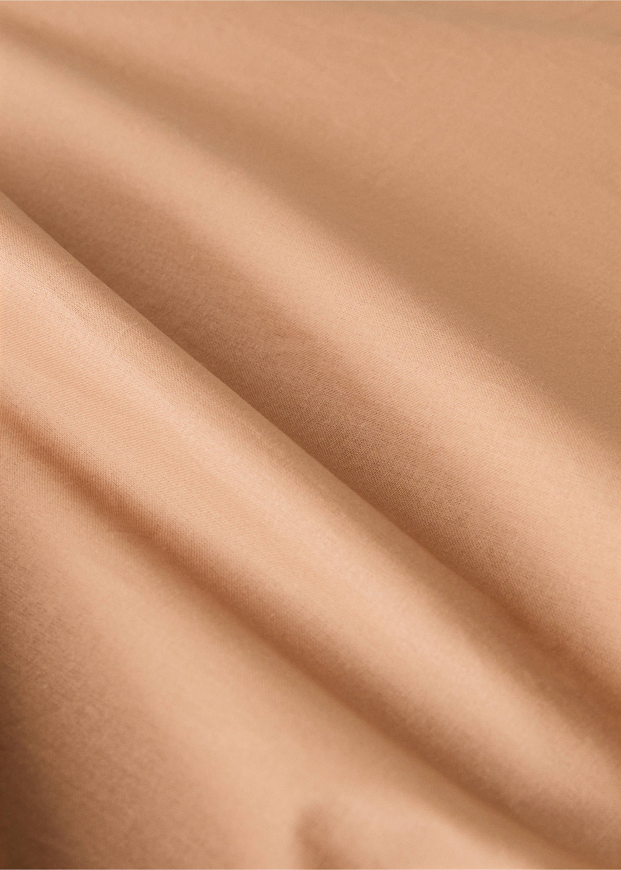 Resin-coated cotton tablecloth with overlock stitching for 6 to 8 diners - Details of the article 2, Medium Brown. Ref: 17071585-00.