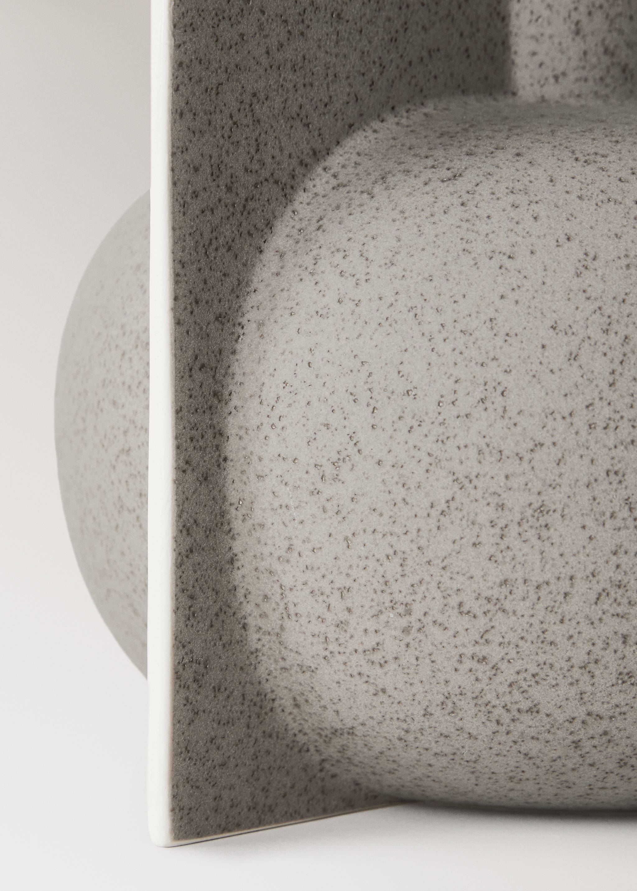 Vază mică tip sticlă din ceramică - Detaliu al articolului 3