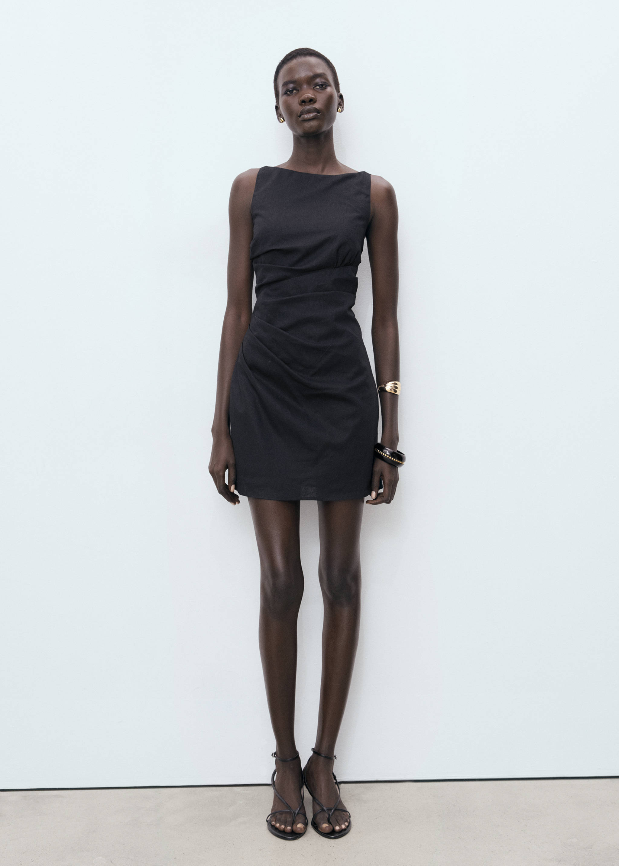 Φόρεμα λινό ντραπέ - Γενικό πλάνο