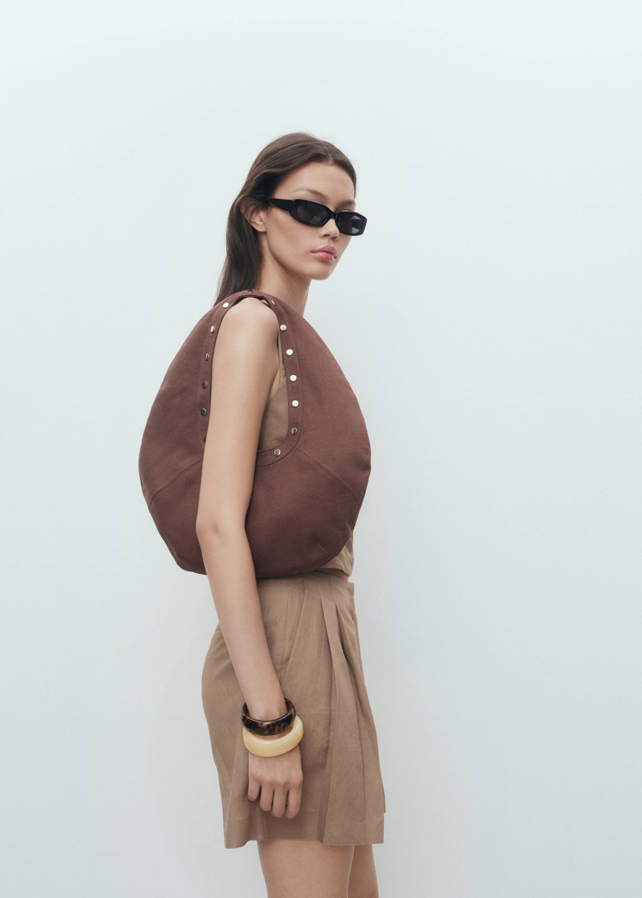 Calções bermudas de linho - Pormenor do artigo 1