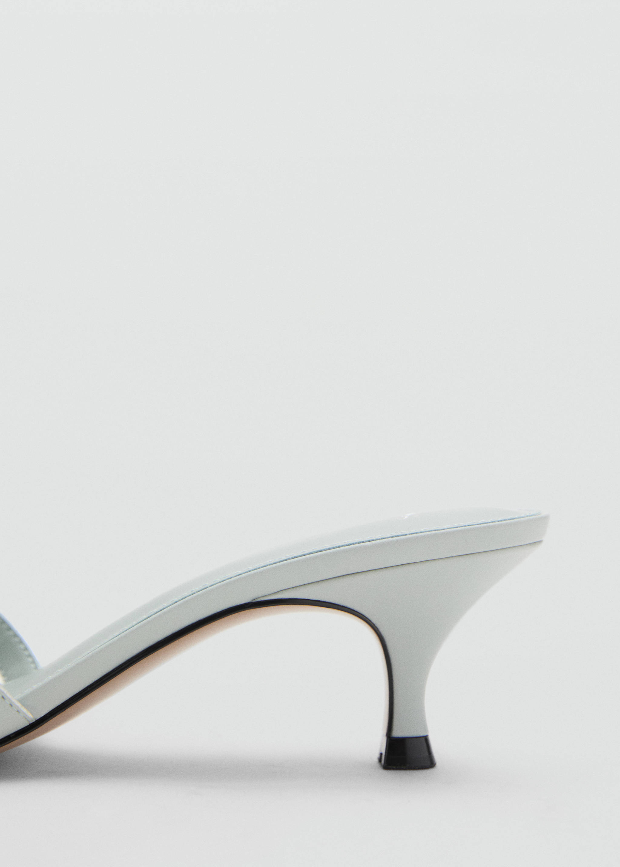 Stroppesandaler med kitten-heels - Artikkeldetalj 1