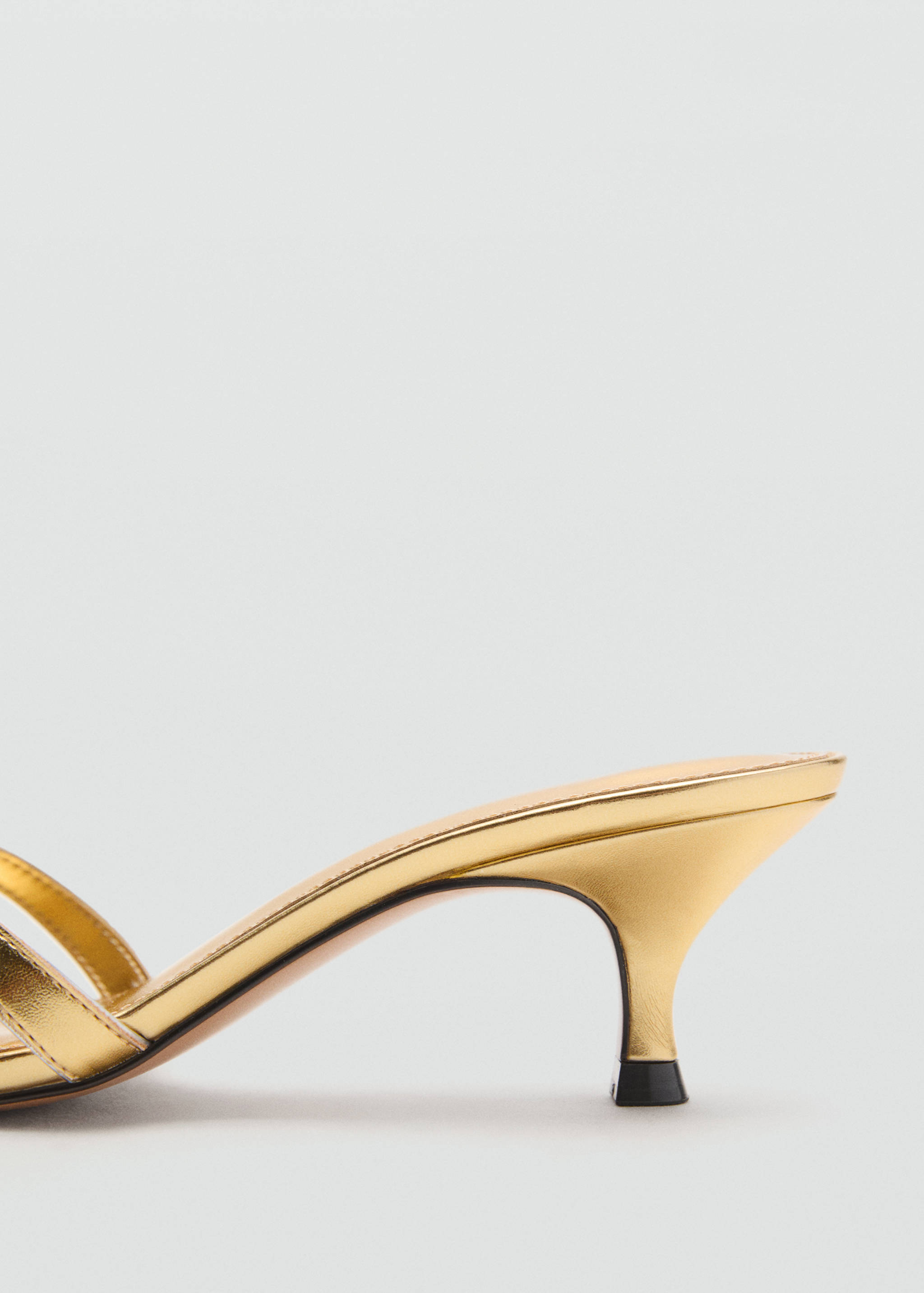 Stroppesandaler med kitten-heels - Artikkeldetalj 1