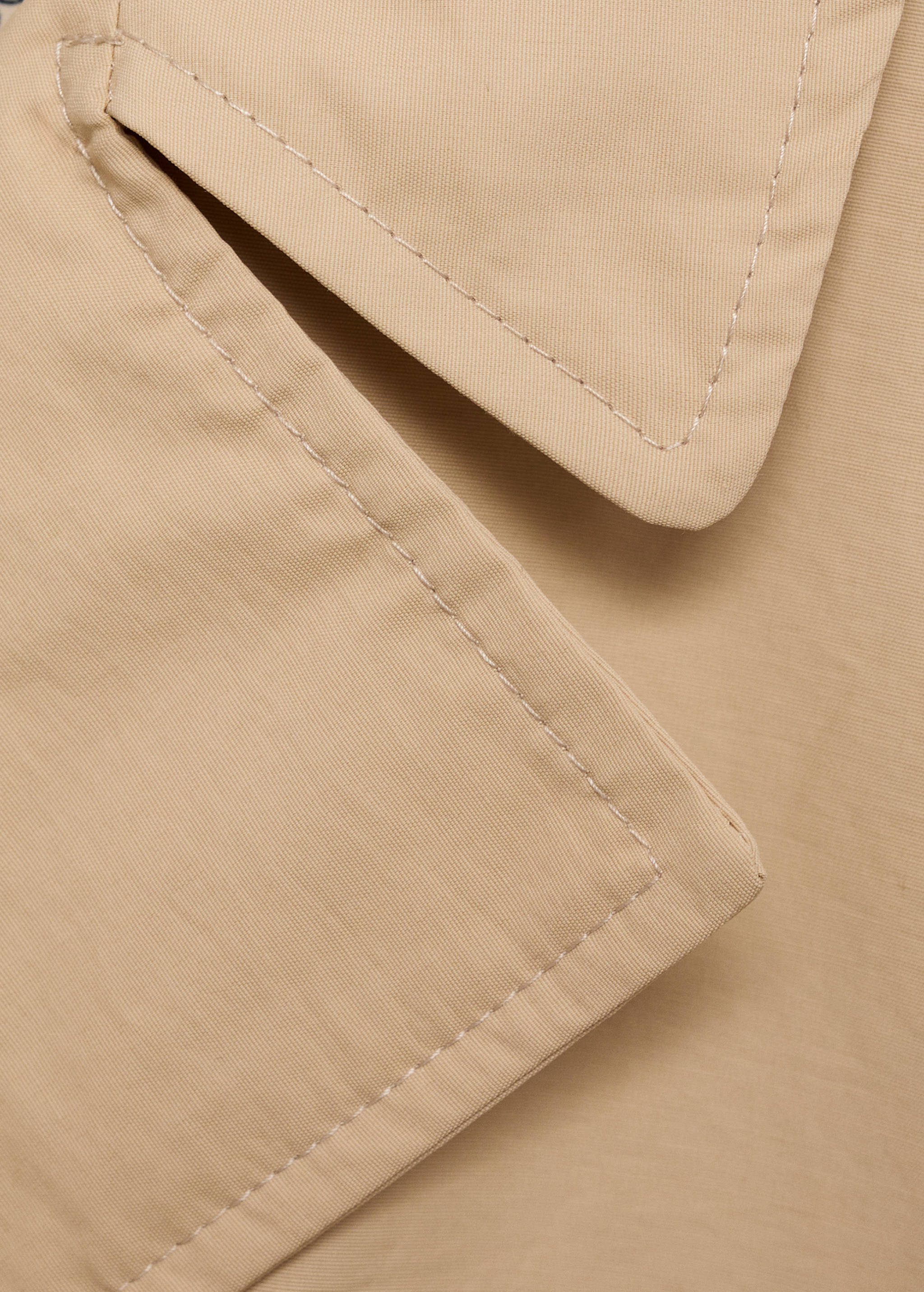 Double-breasted trench coat - Details of the article 8