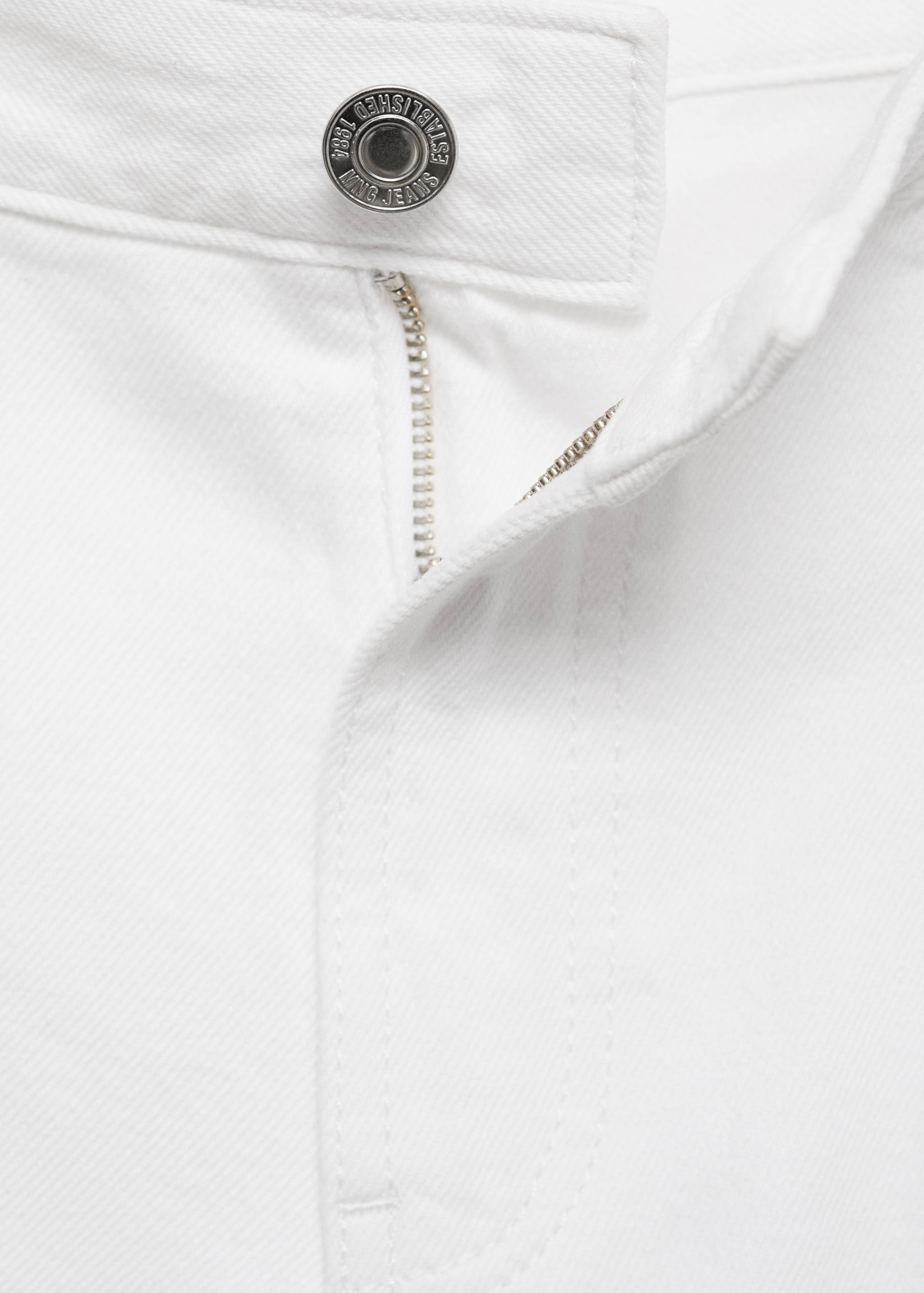 شورت دنيم منخفض بحواف مهترئة مع طيات - تفاصيل المنتج 8