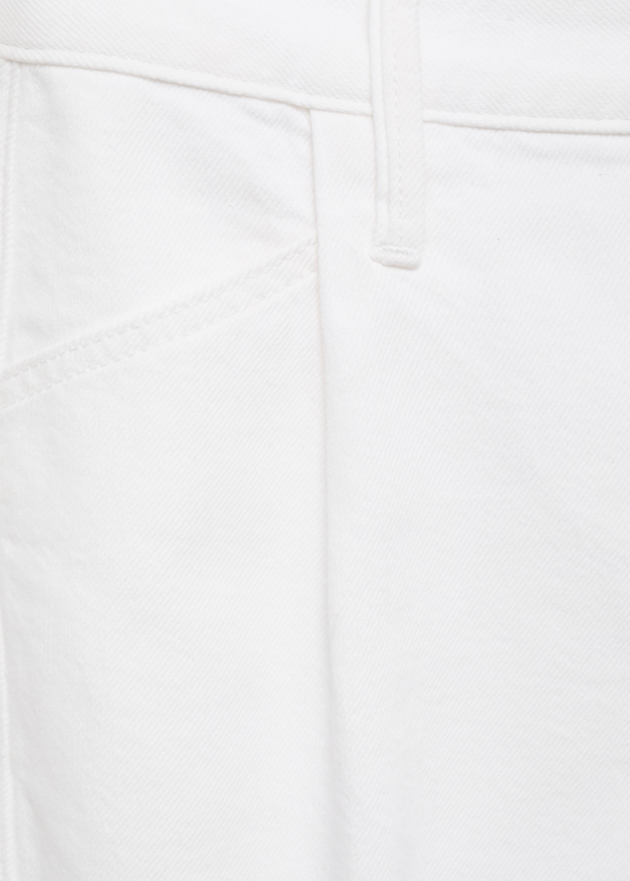 شورت دنيم منخفض بحواف مهترئة مع طيات - تفاصيل المنتج 0