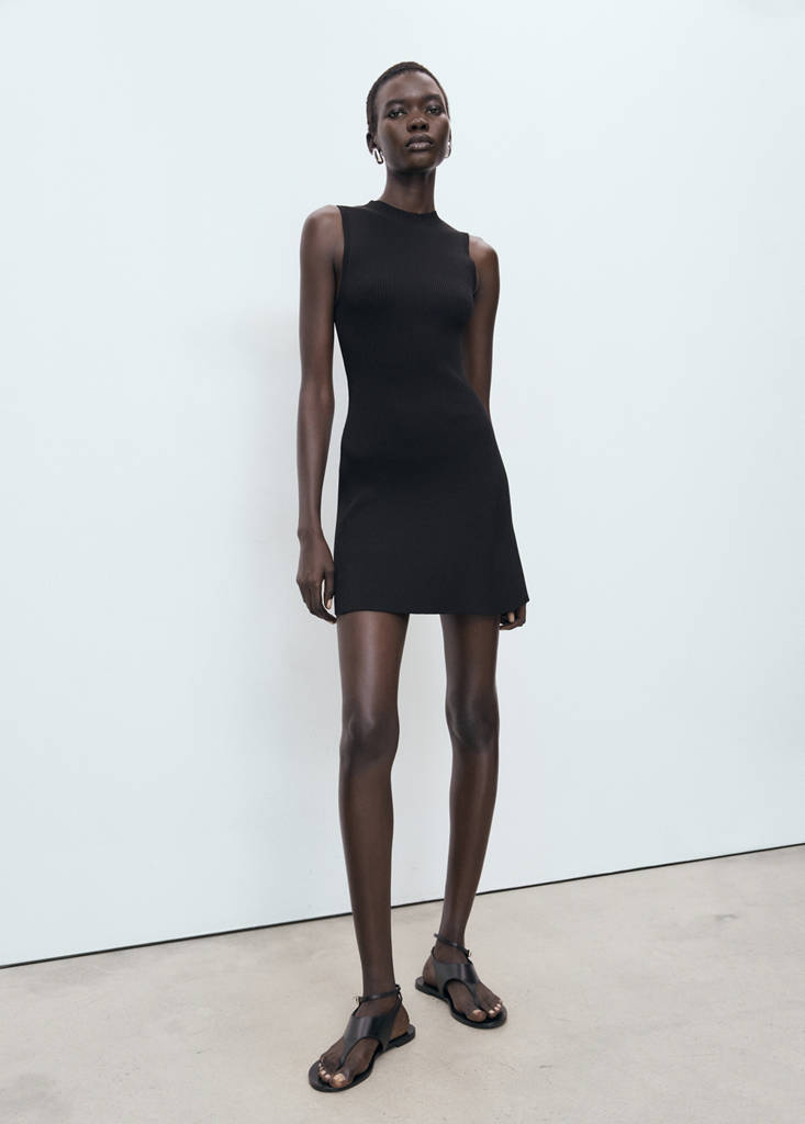 Fitted sweater dress — Black