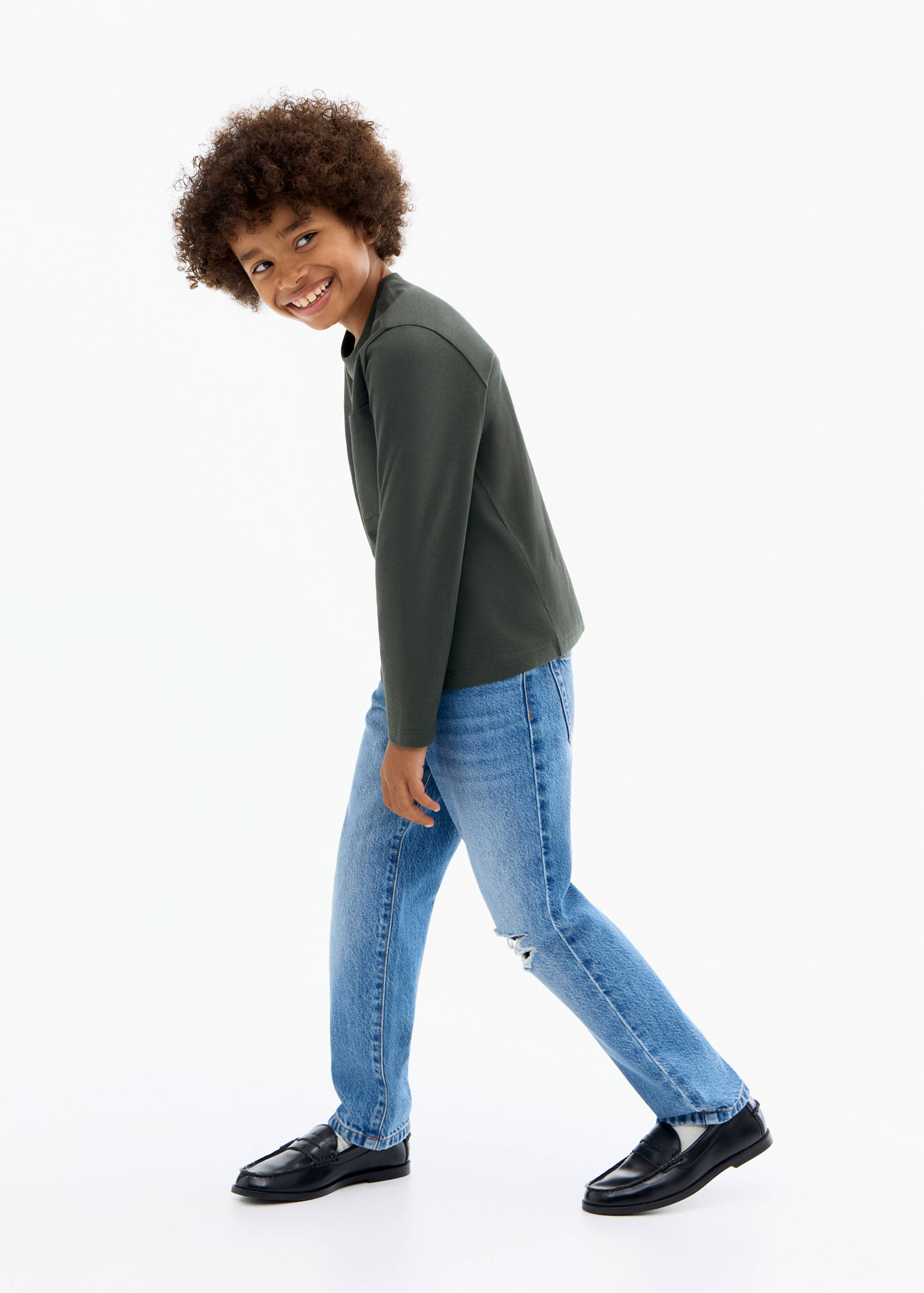 Long-sleeved t-shirt with pocket - Details of the article 6