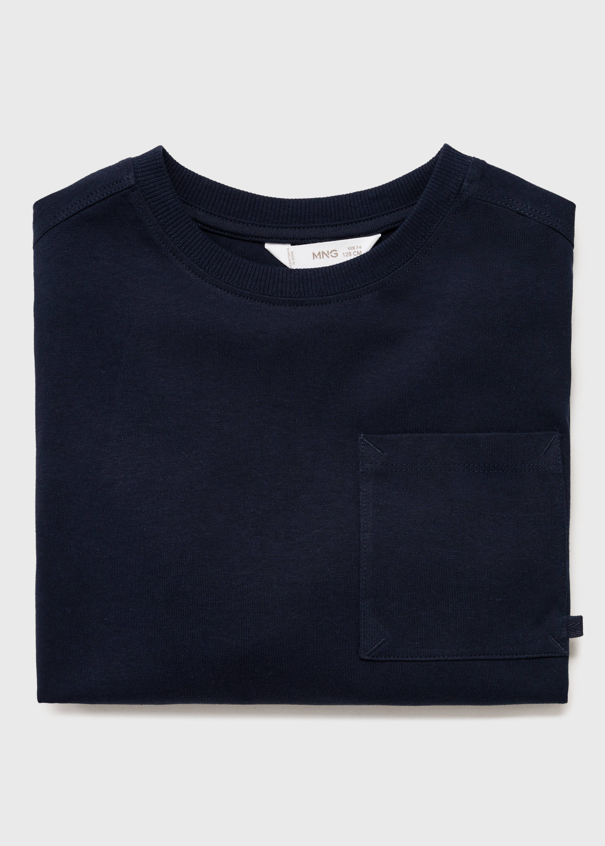 Long-sleeved t-shirt with pocket - Details of the article 8