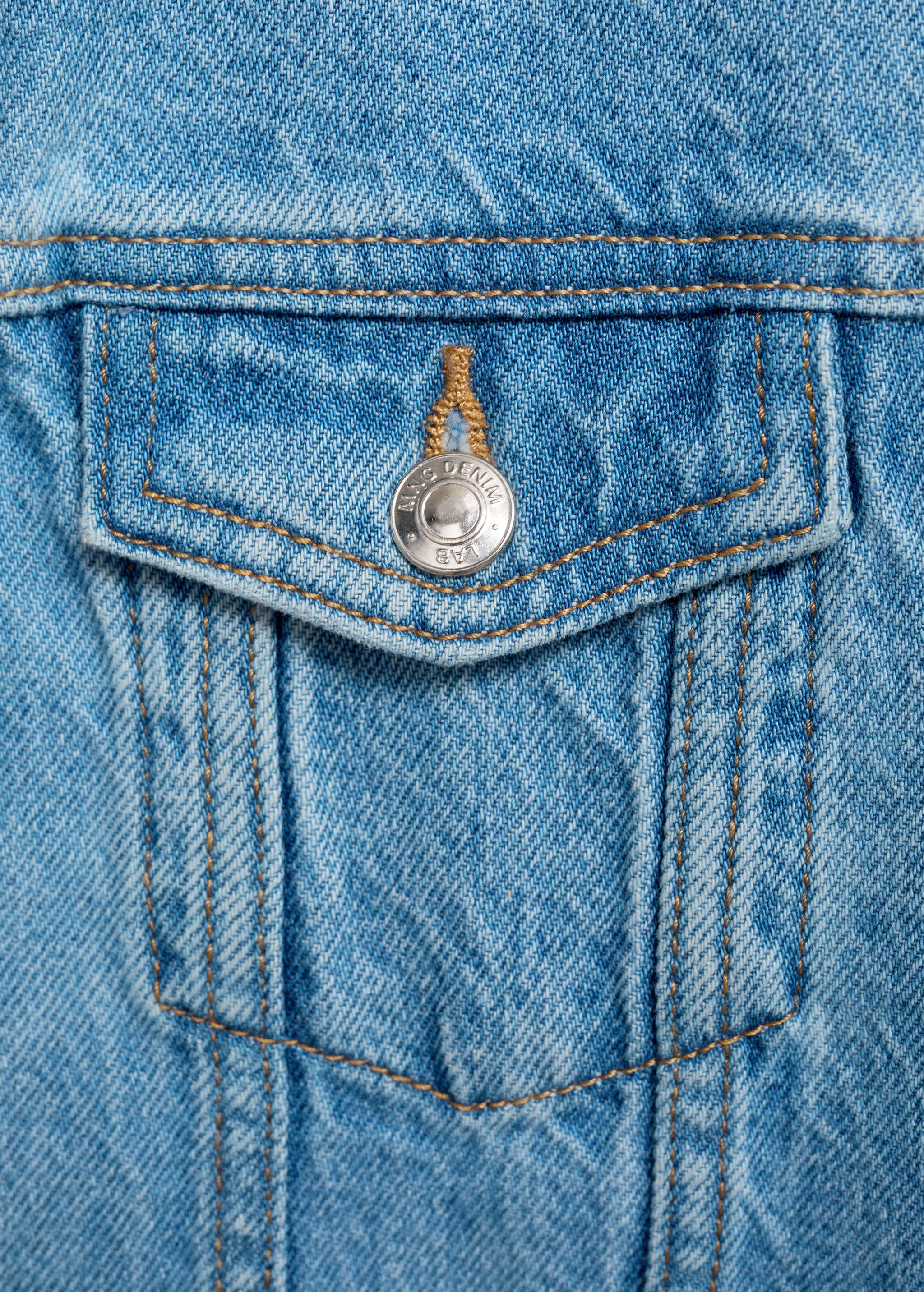 Basic denim jacket - Details of the article 0