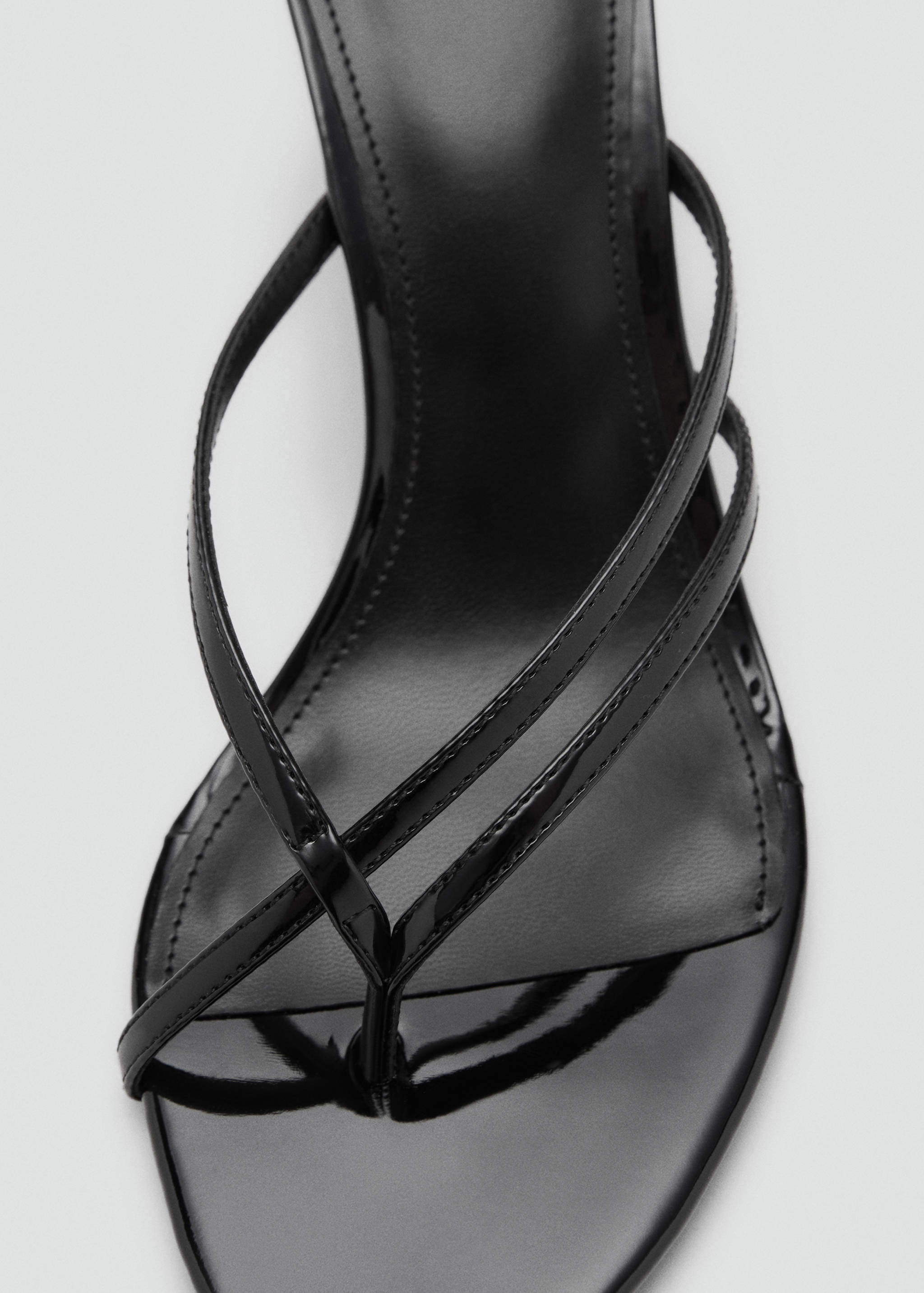 Wedge sandals with crisscross straps - Details of the article 4