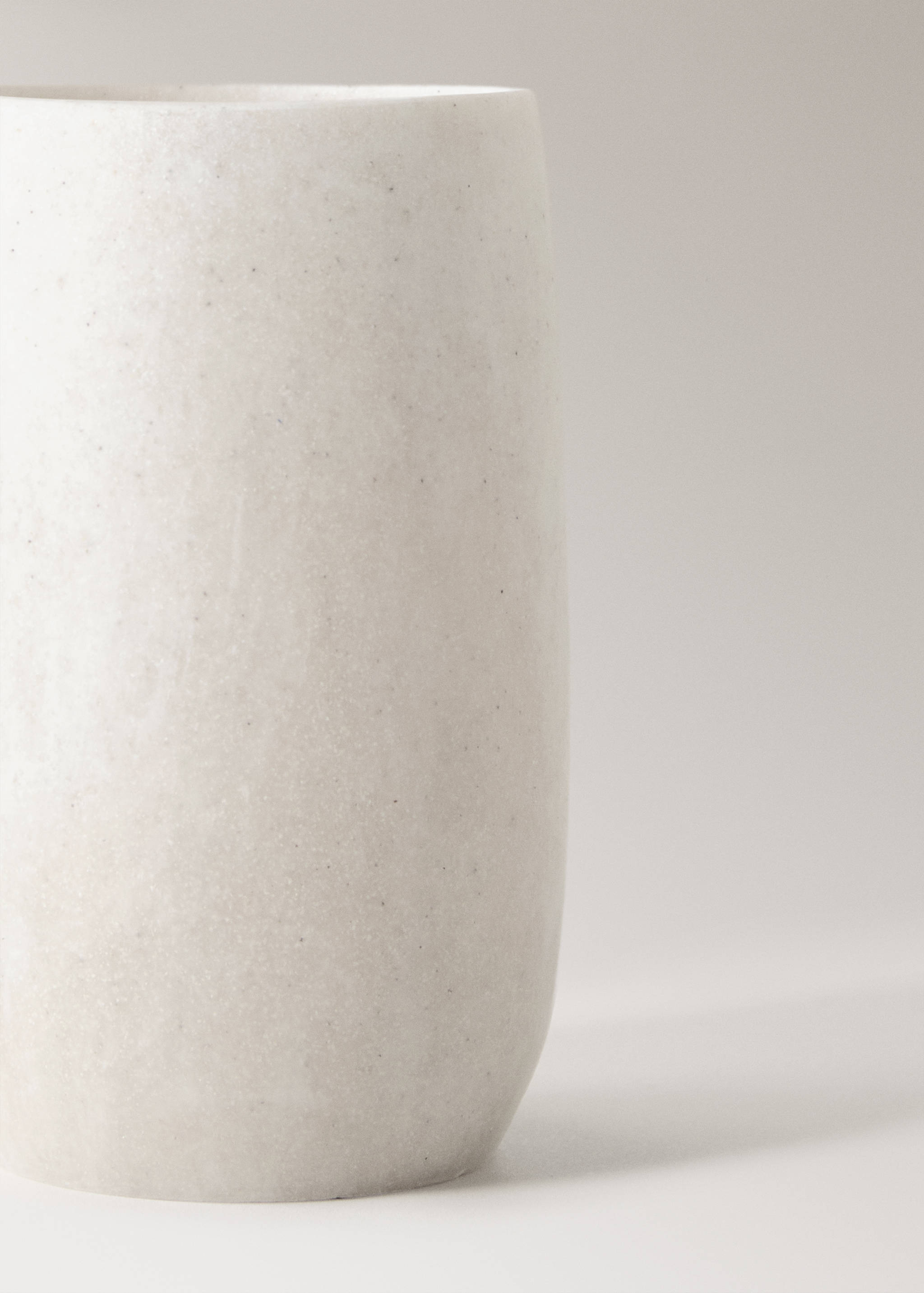 Marble-effect resin bathroom glass - Details of the article 2