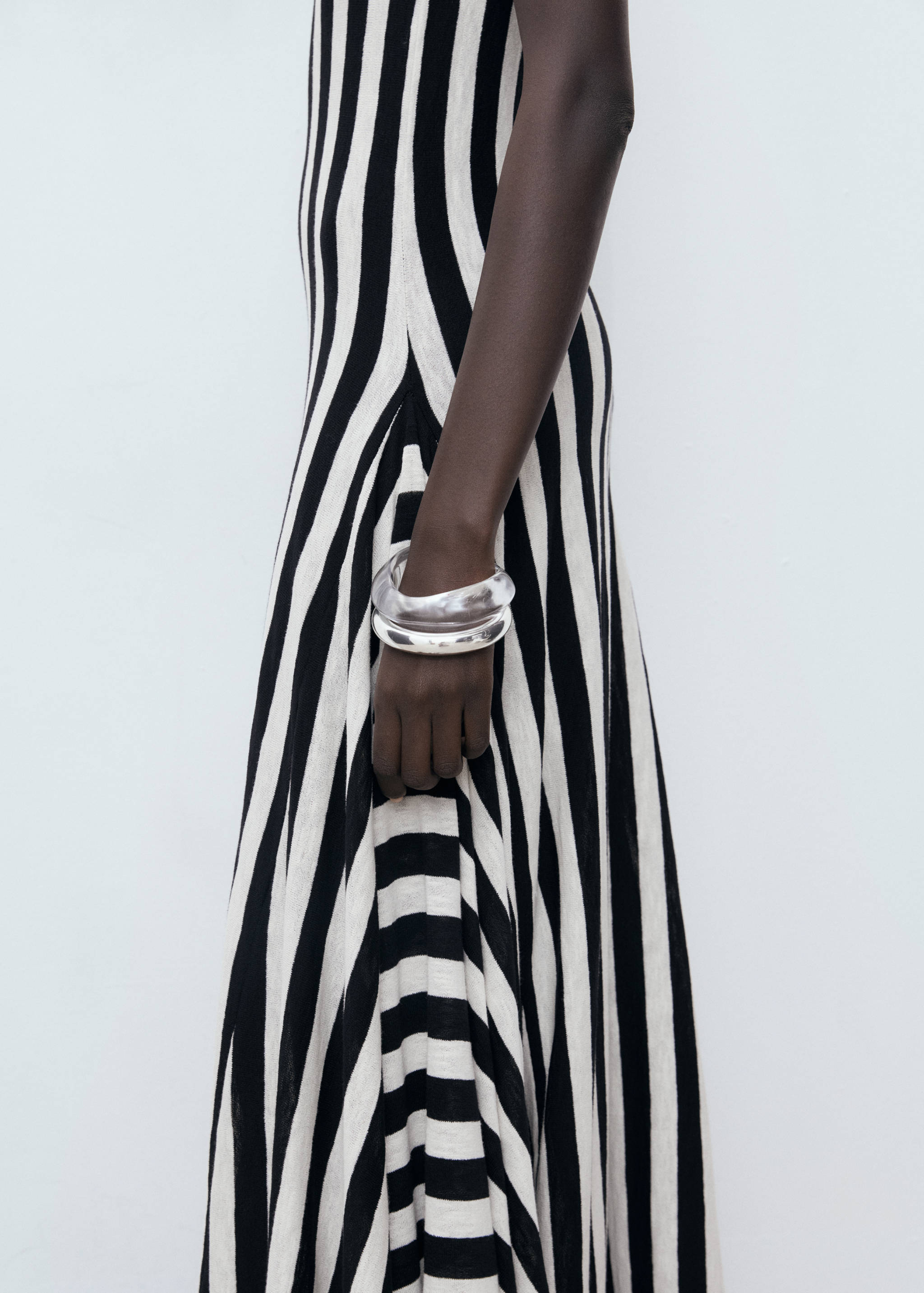 Robe en maille bas asymétrique - Détail de l'article 6