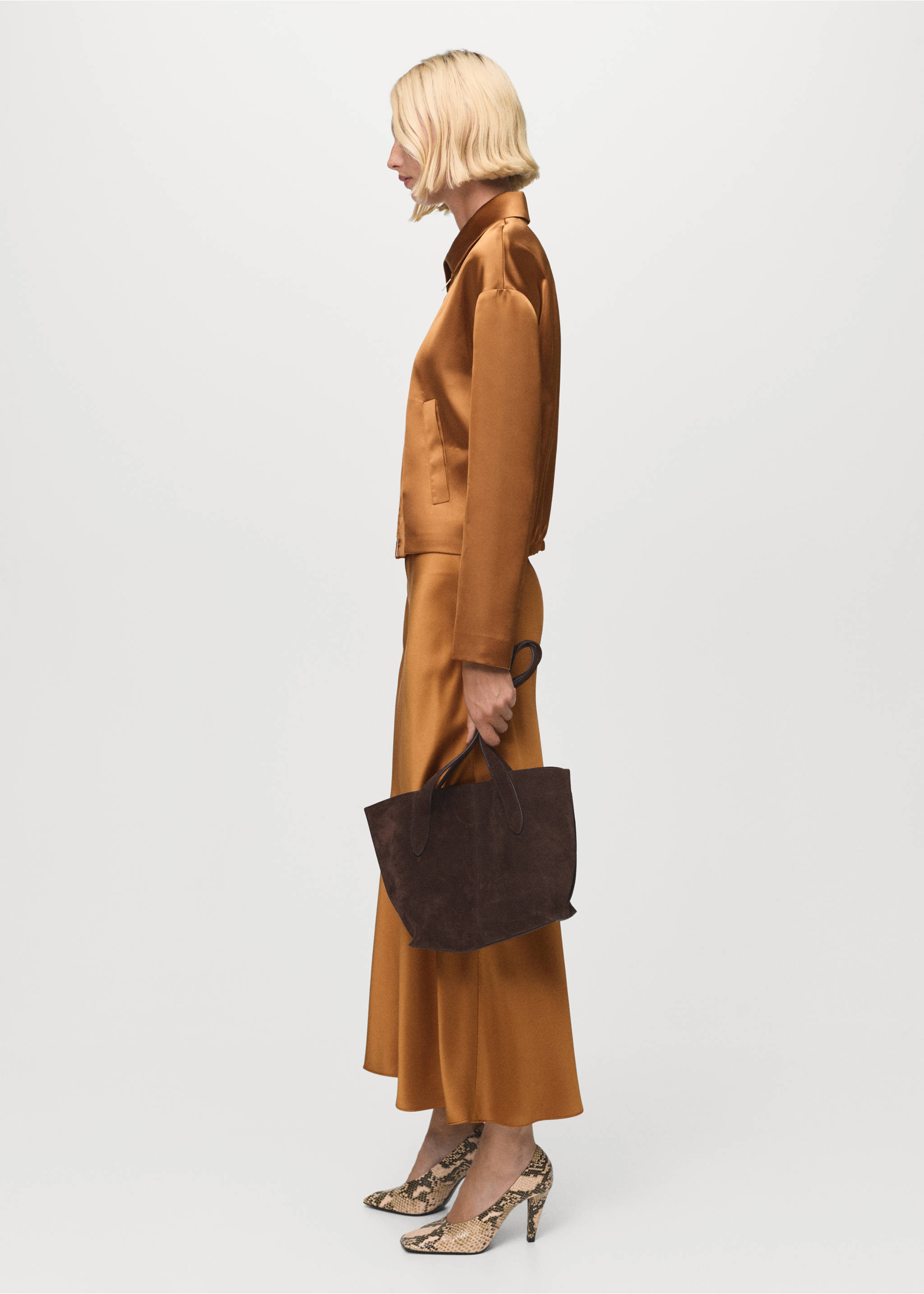 Falda midi satinada - Plano general, Cognac. Ref: 17072928-00.