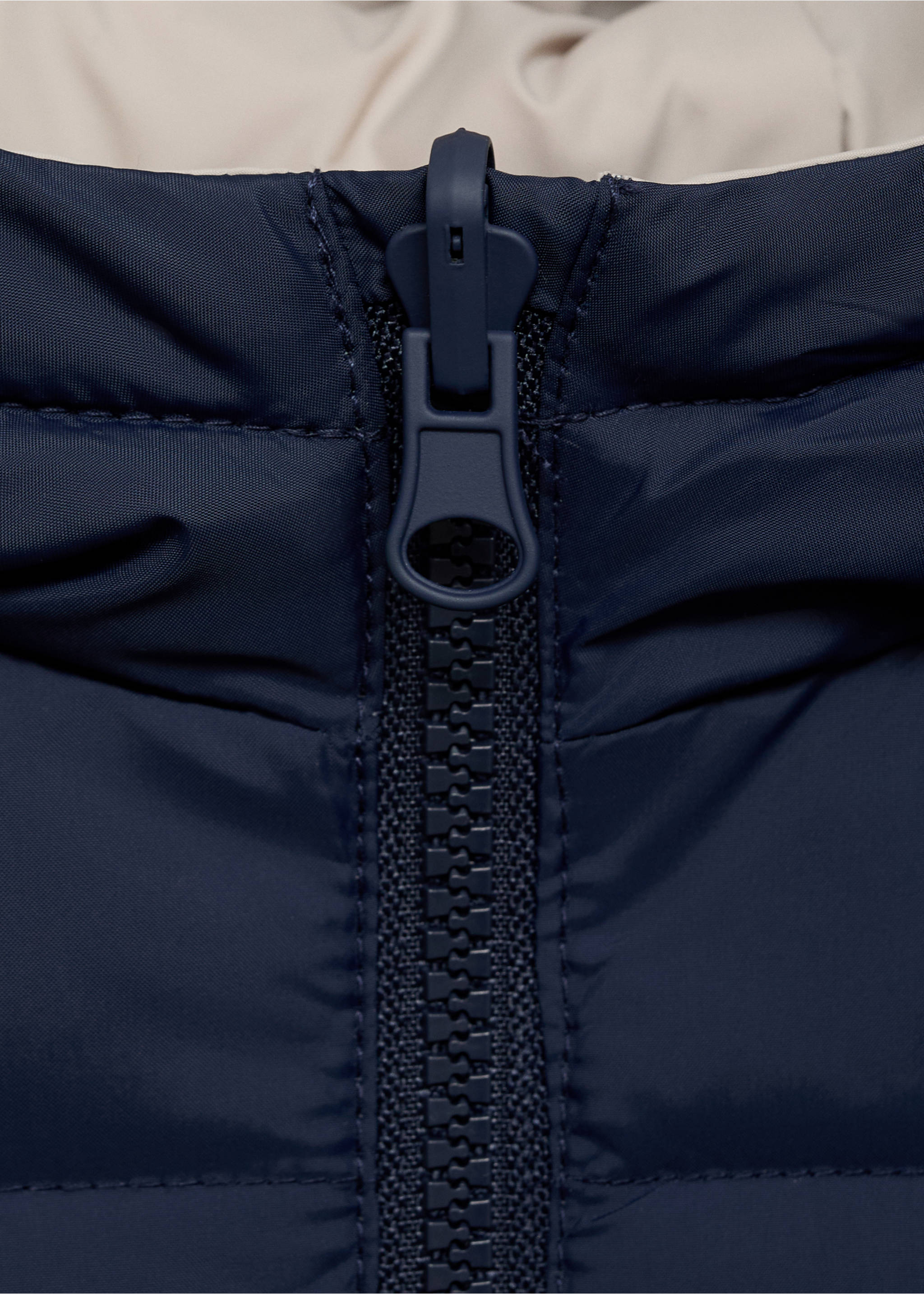 Waterproof reversible gilet - Details of the article 0, Navy. Ref: 17073270-00.
