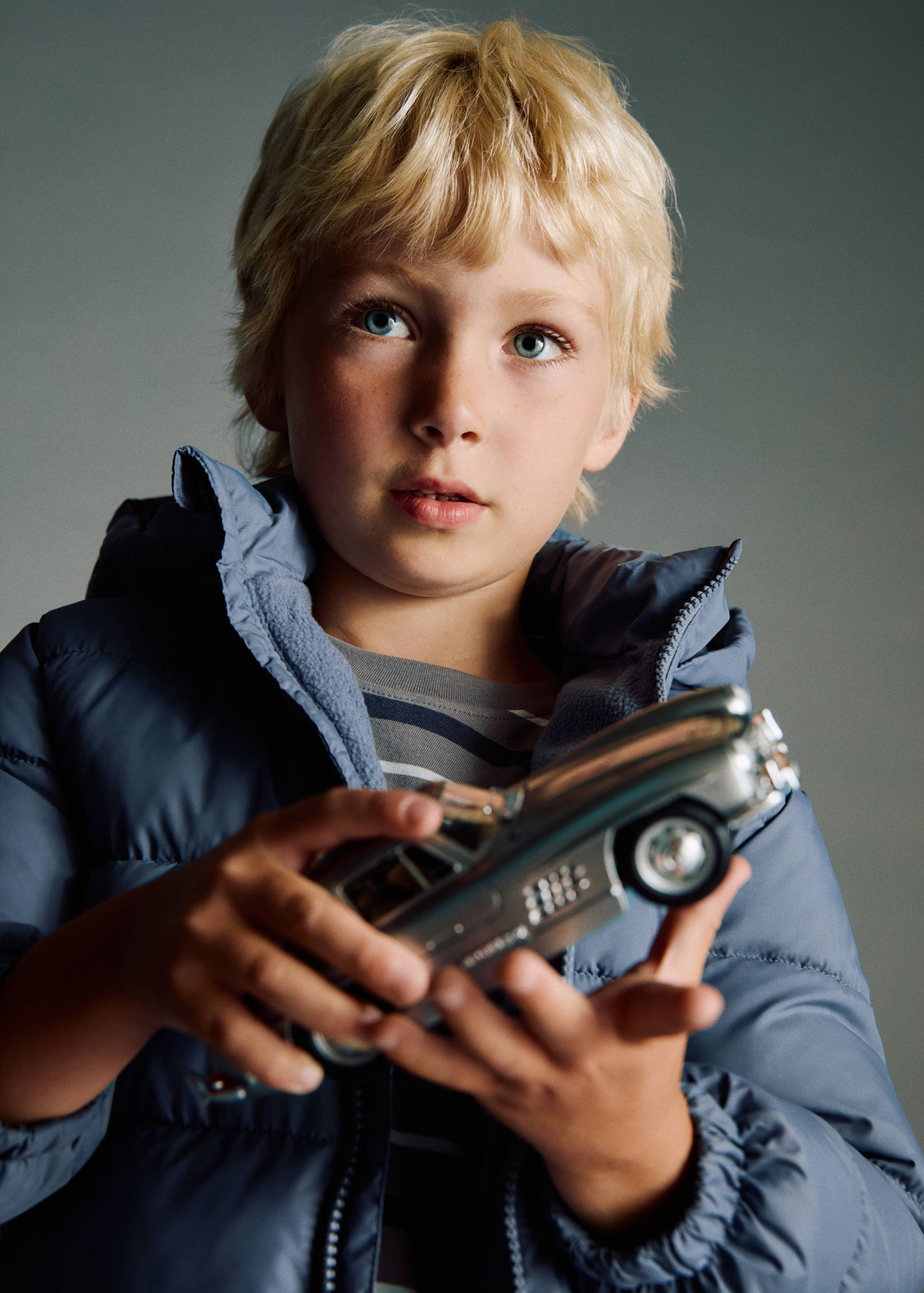 Cappotto cappuccio fodera imbottita - Piano medio