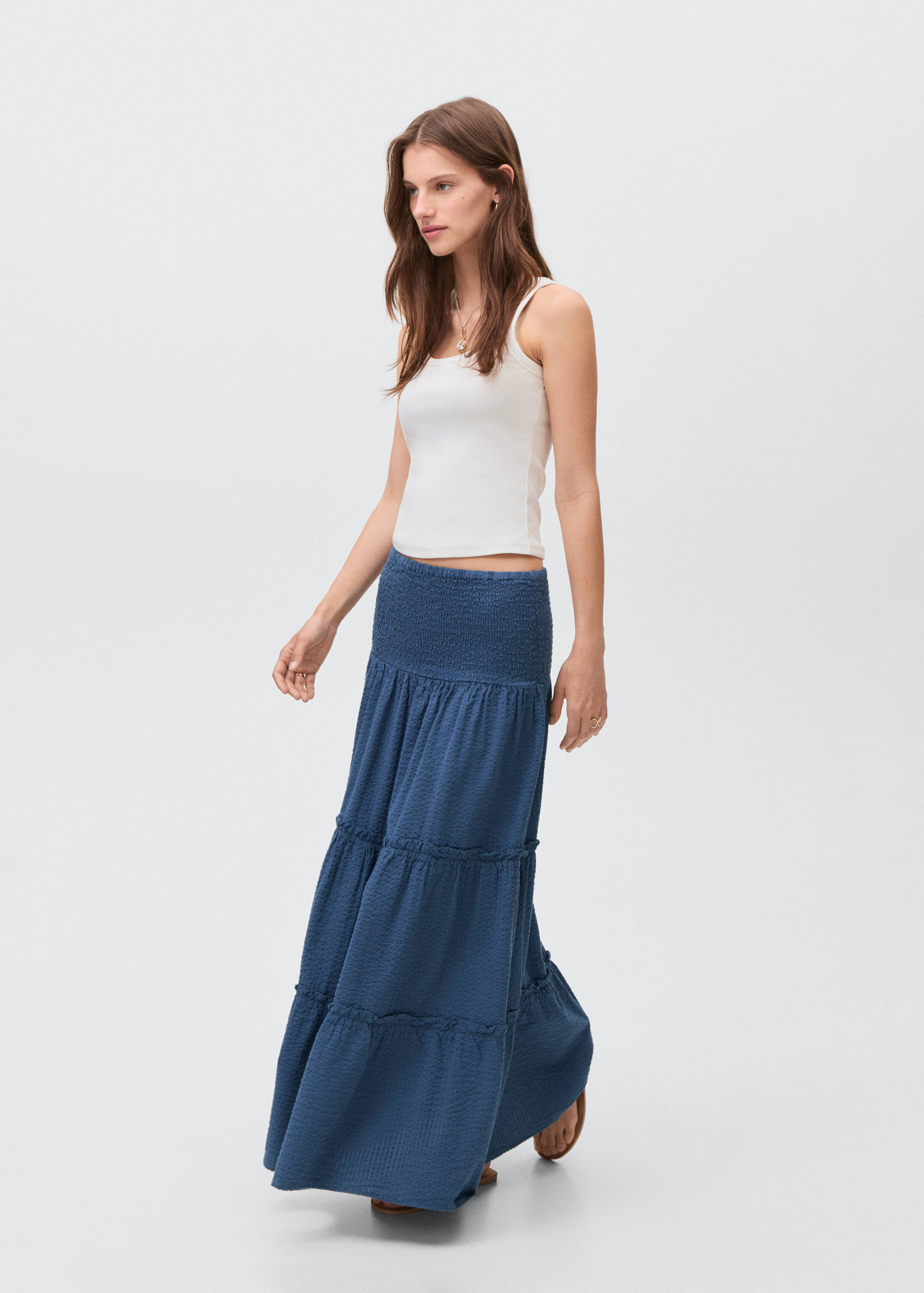 Fodros, hosszú szoknya - Általános sík