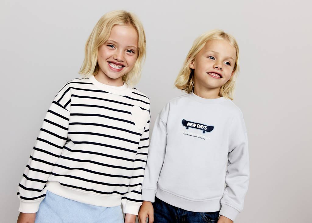 Sweatshirt with embroidered heart — Off White
