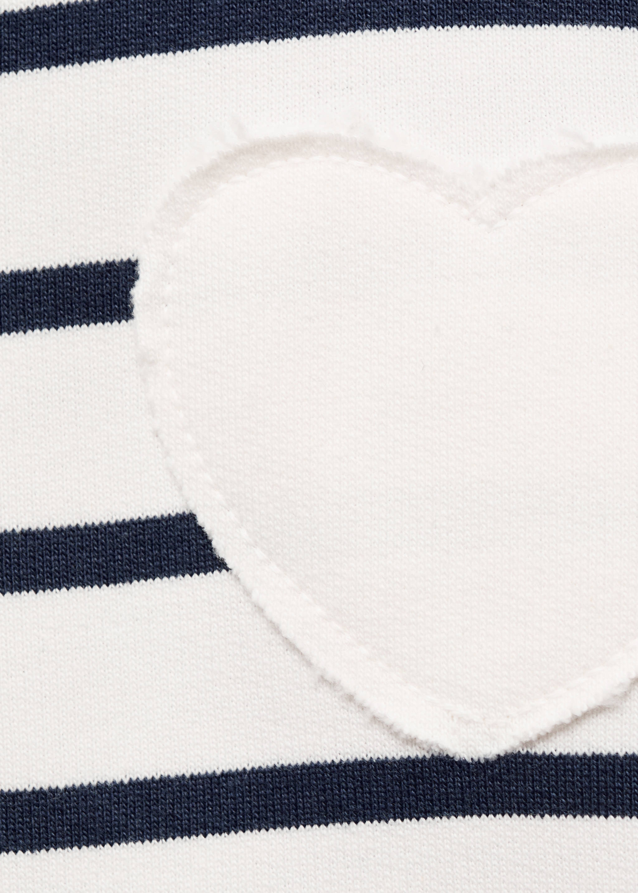 Sweatshirt with embroidered heart - Details of the article 8