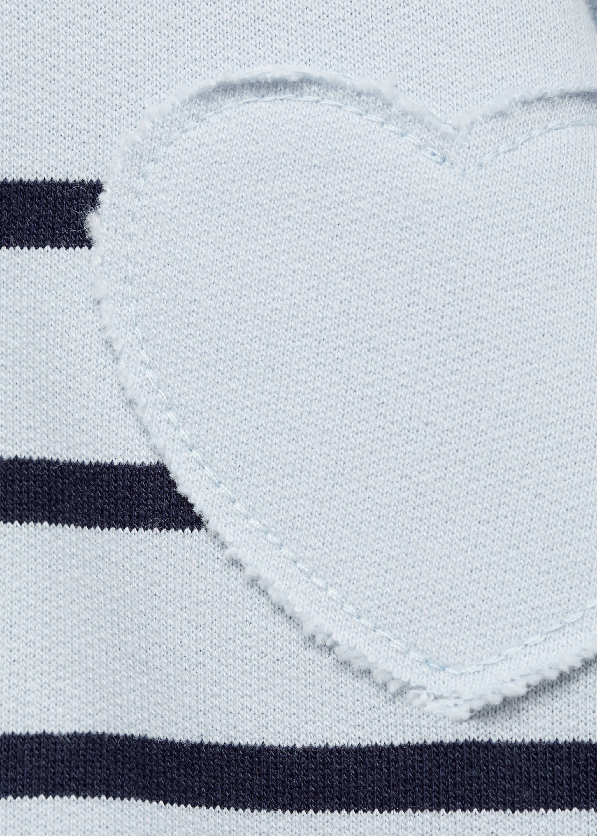 Sweatshirt with embroidered heart - Details of the article 8