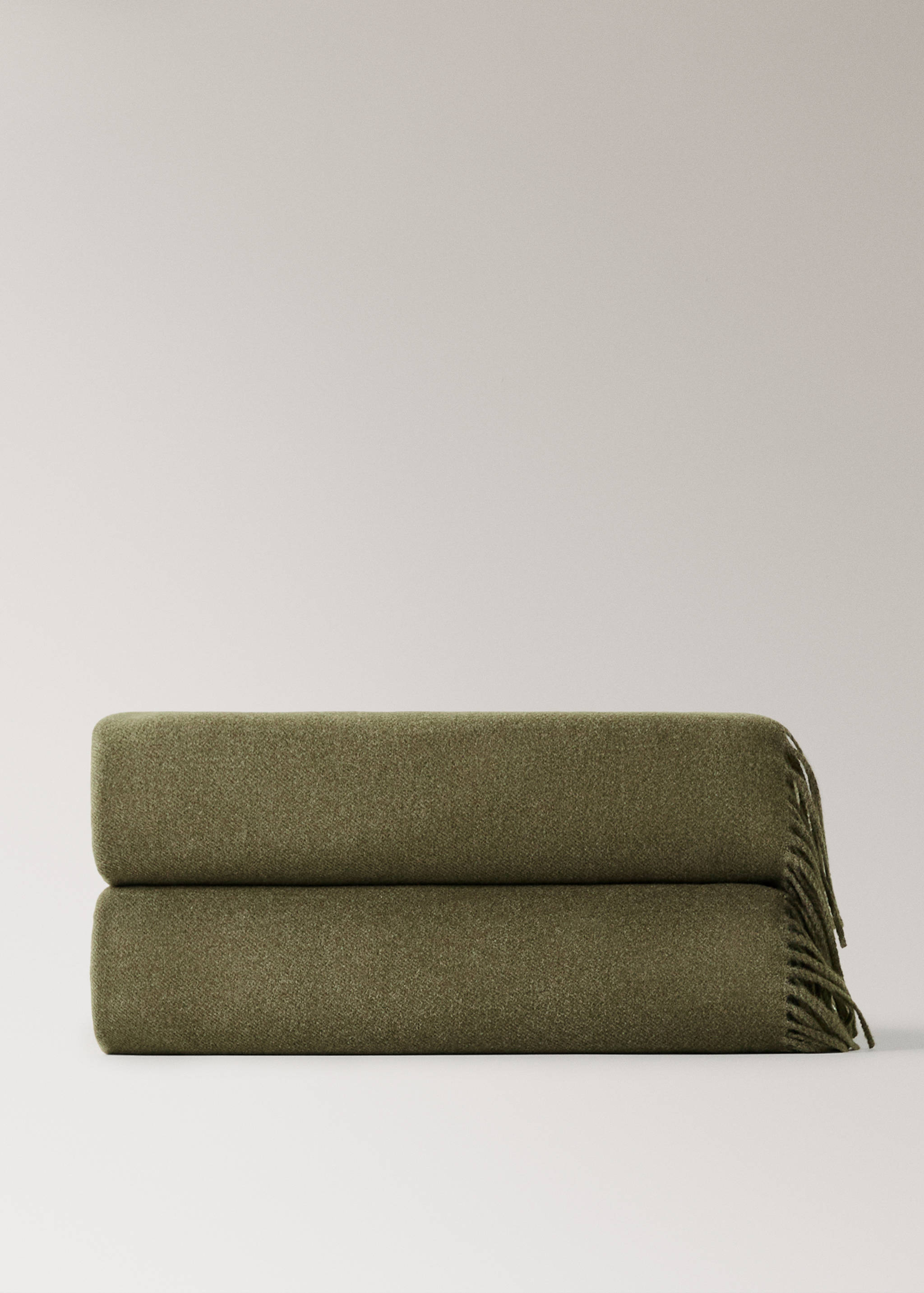 Ultra-light bone china dinner plate - Article without model