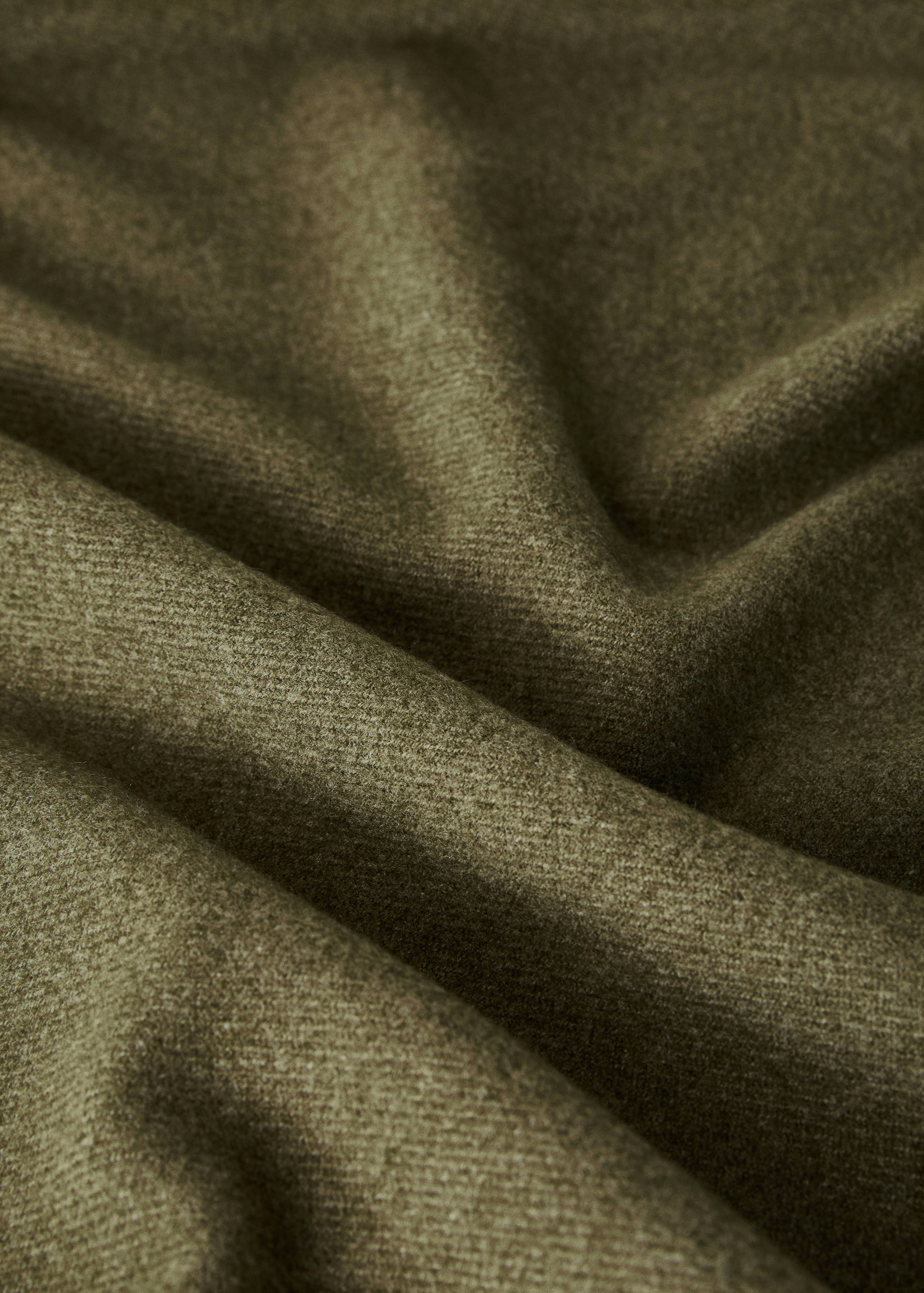 Ultra-light bone china dinner plate - Details of the article 2