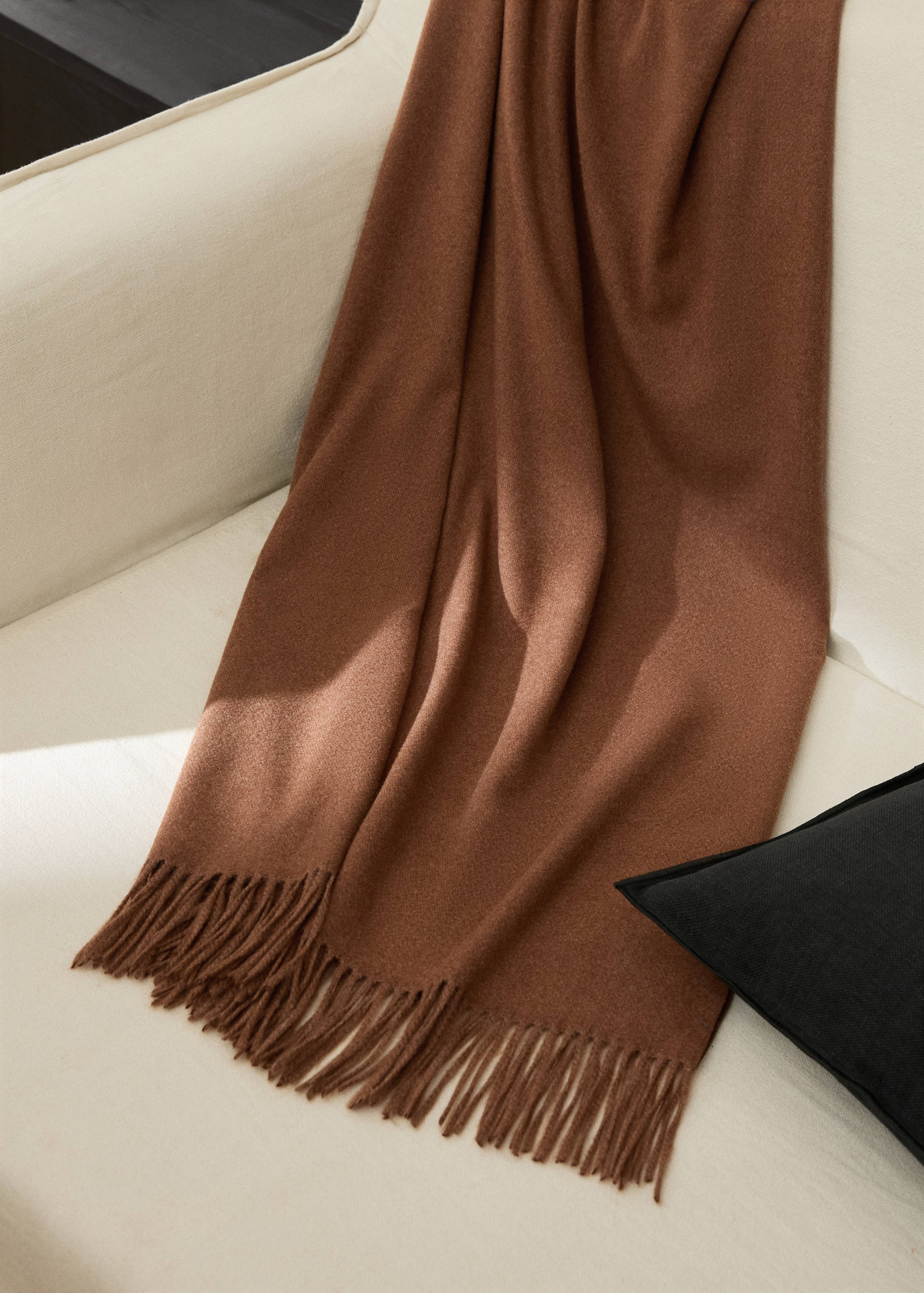 Ultra-light bone china dinner plate - General plane