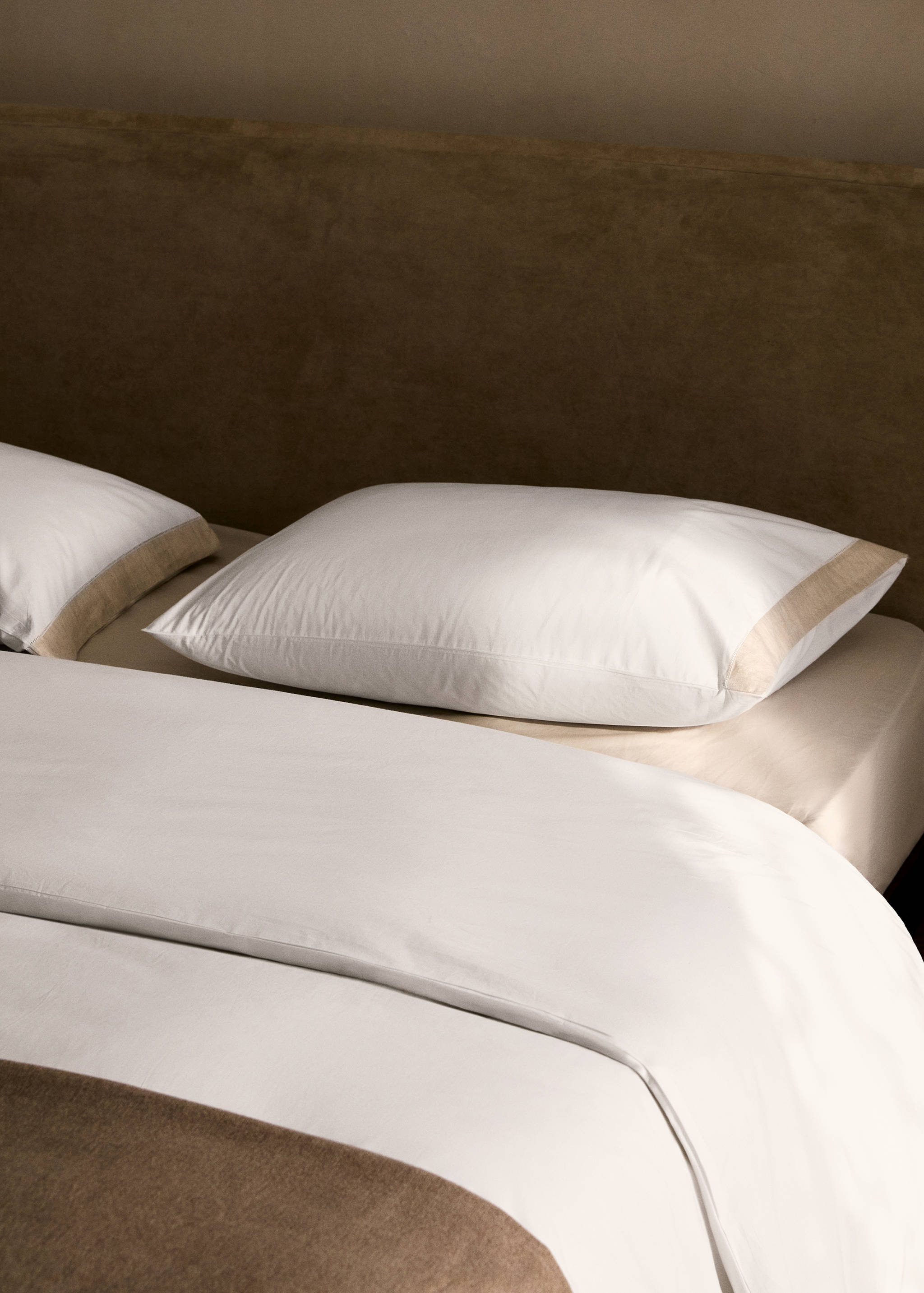 Percale cotton duvet cover with linen trim King bed - Details of the article 7