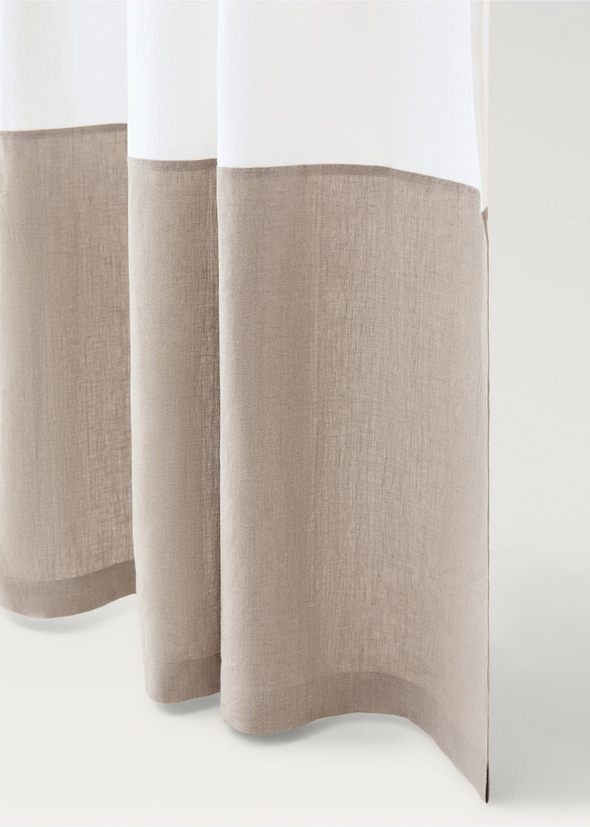 Közepes átlátszóságú, megfordítható len függöny - A termék adatai 2, Ekrü. Ref: 17073315-00.