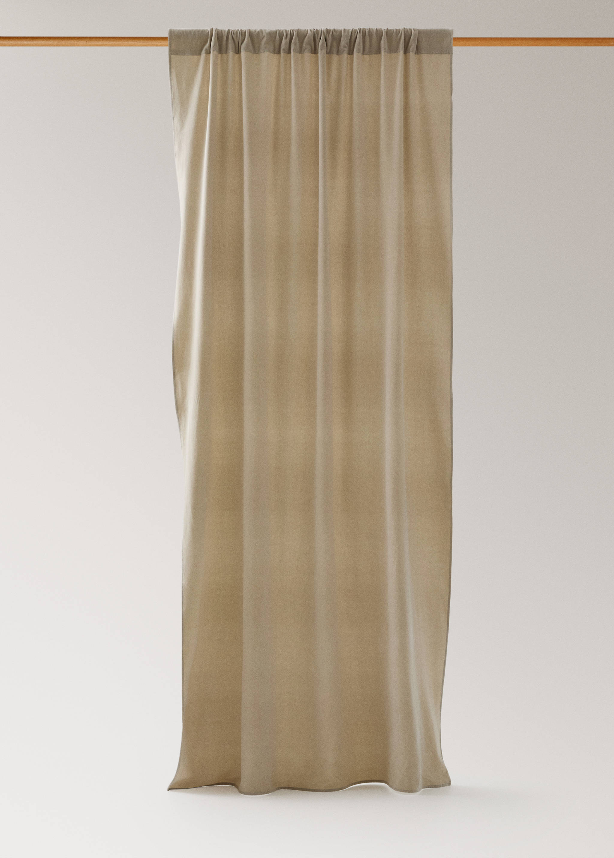 Erősen sötétítő bársonyfüggöny - Termék modell nélkül