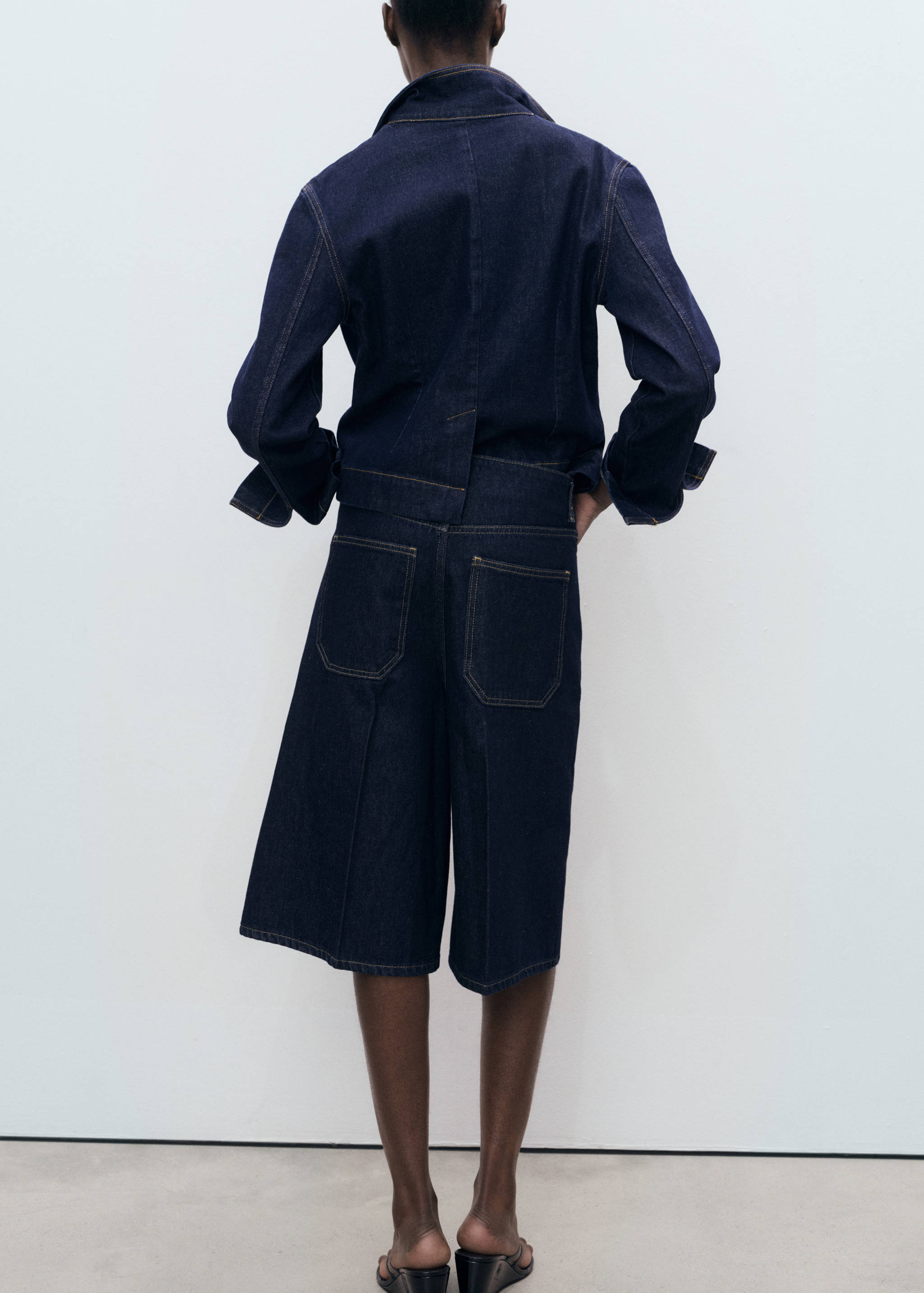 Mid-rise denim bermuda jorts - Reverse of the article